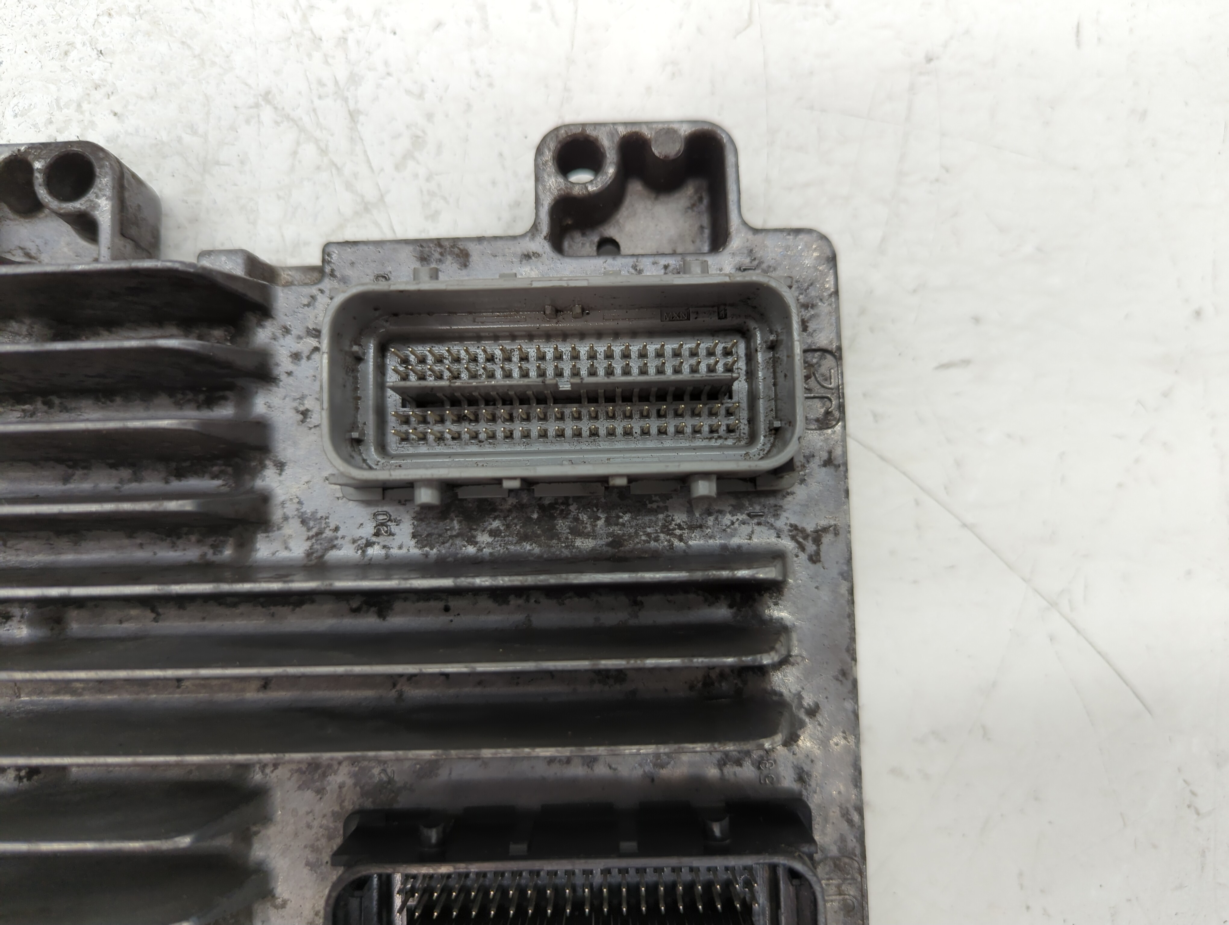 Picture of Chevrolet Suburban Engine Control Computer Ecu Pcm Ecm Pcu Oem 1069504