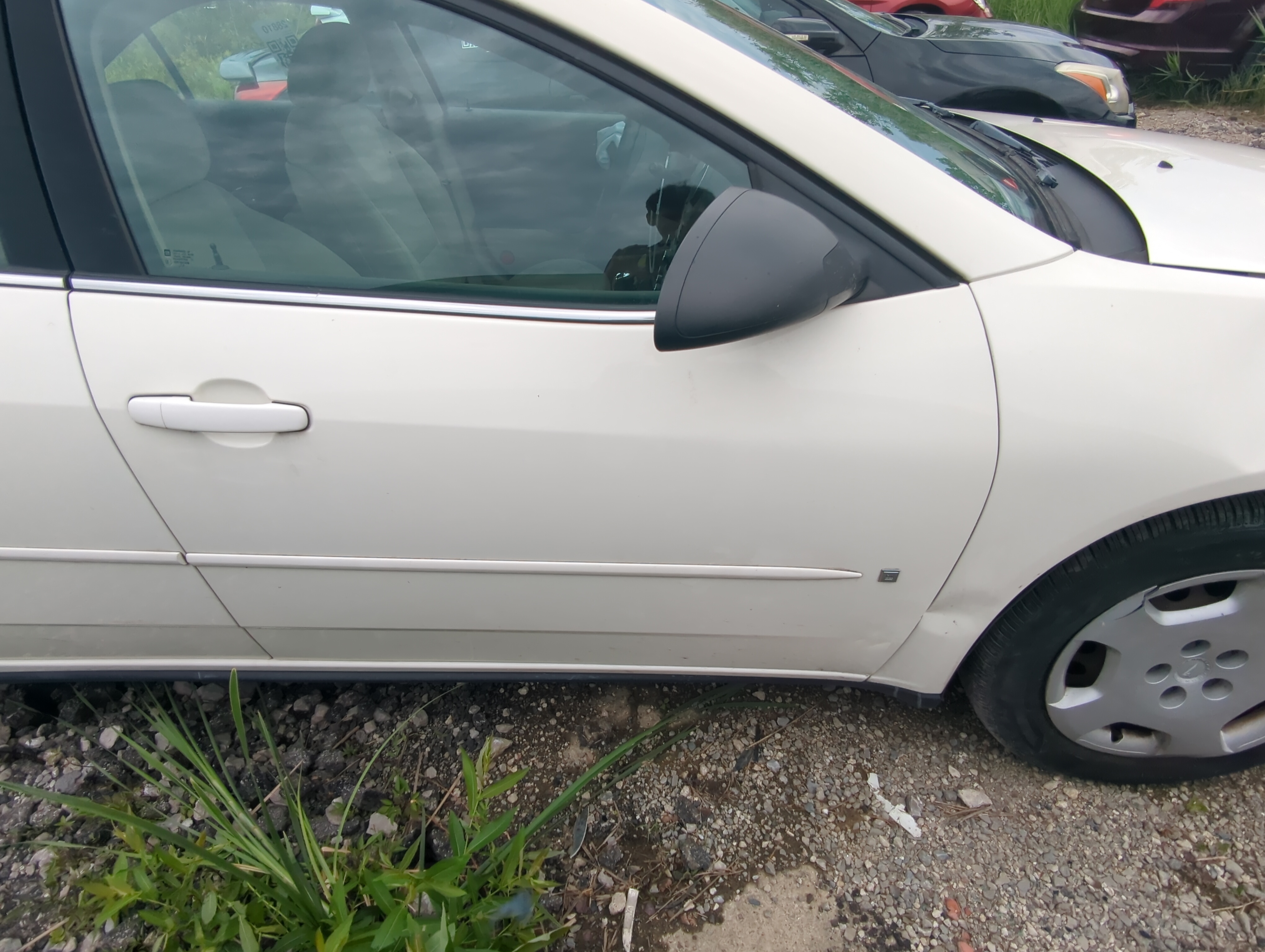 Picture of 2005-2010 Pontiac G6 Passenger Front Door Oem 1069687