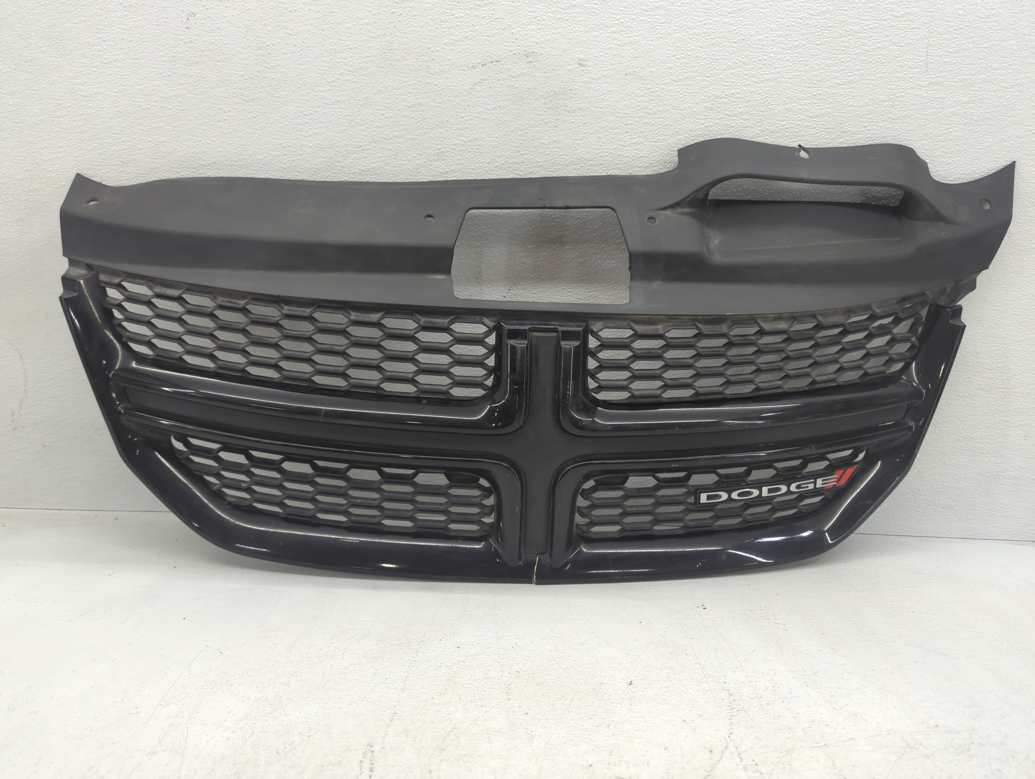 2018 Dodge Journey Front Bumper Grille Cover 1070110 - Oemusedautoparts1.com