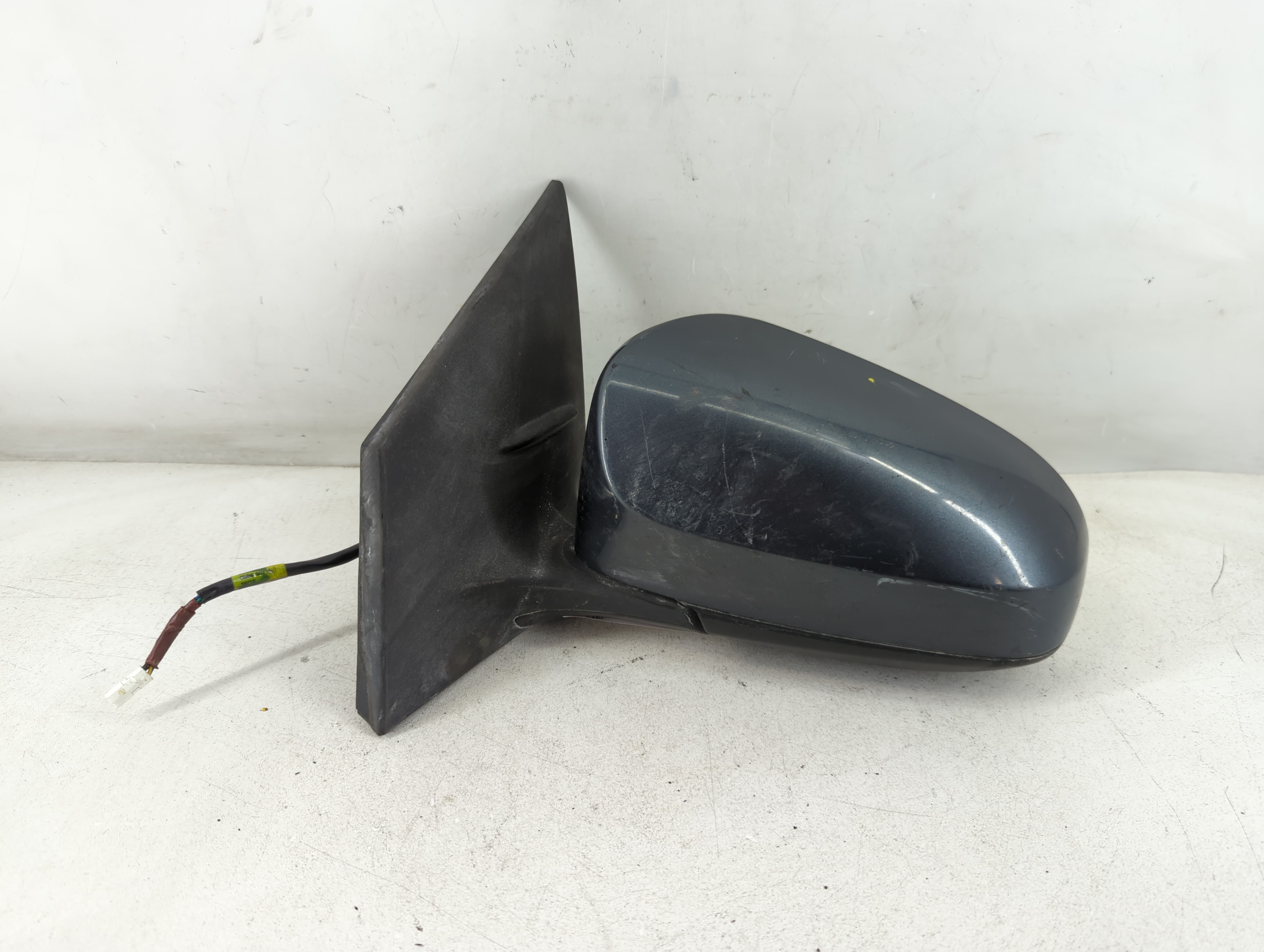 2014-2019 Toyota Corolla Driver Left Side View Power Door Mirror 1070130 - Oemusedautoparts1.com