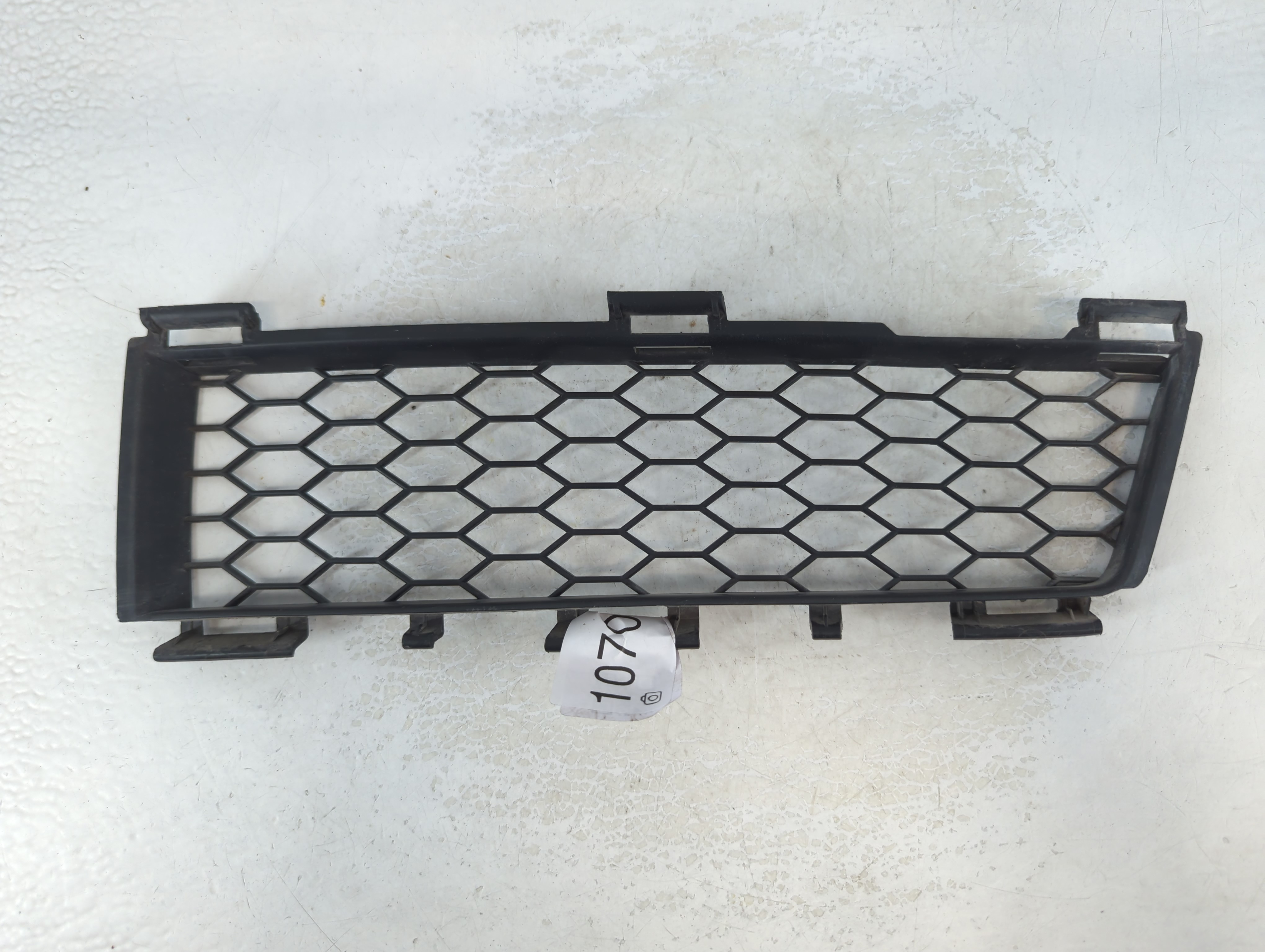 2003-2004 Pontiac Vibe Front Bumper Grille Cover 1070296 - Oemusedautoparts1.com