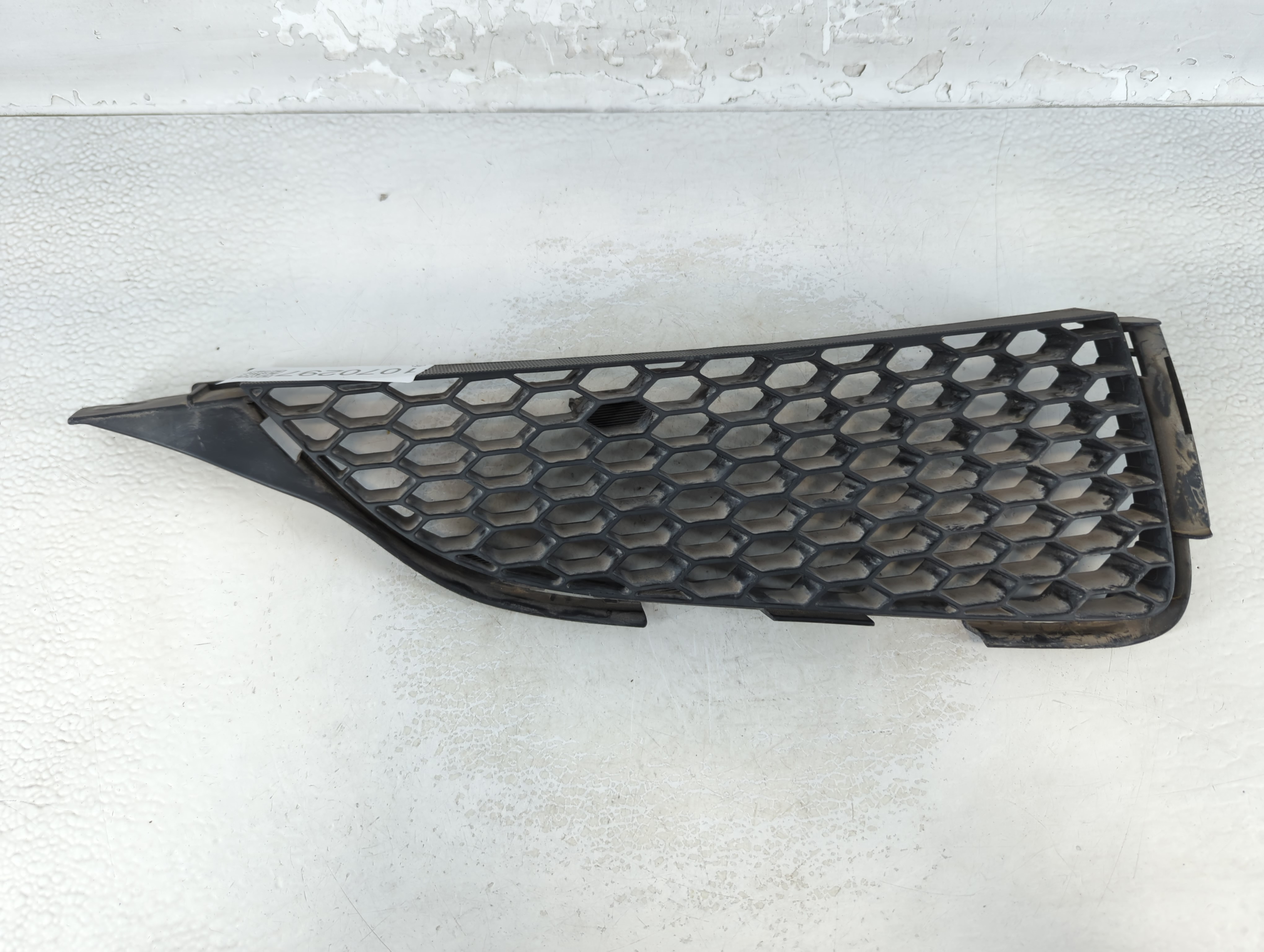 2003-2004 Pontiac Vibe Front Bumper Grille Cover 1070297 - Oemusedautoparts1.com