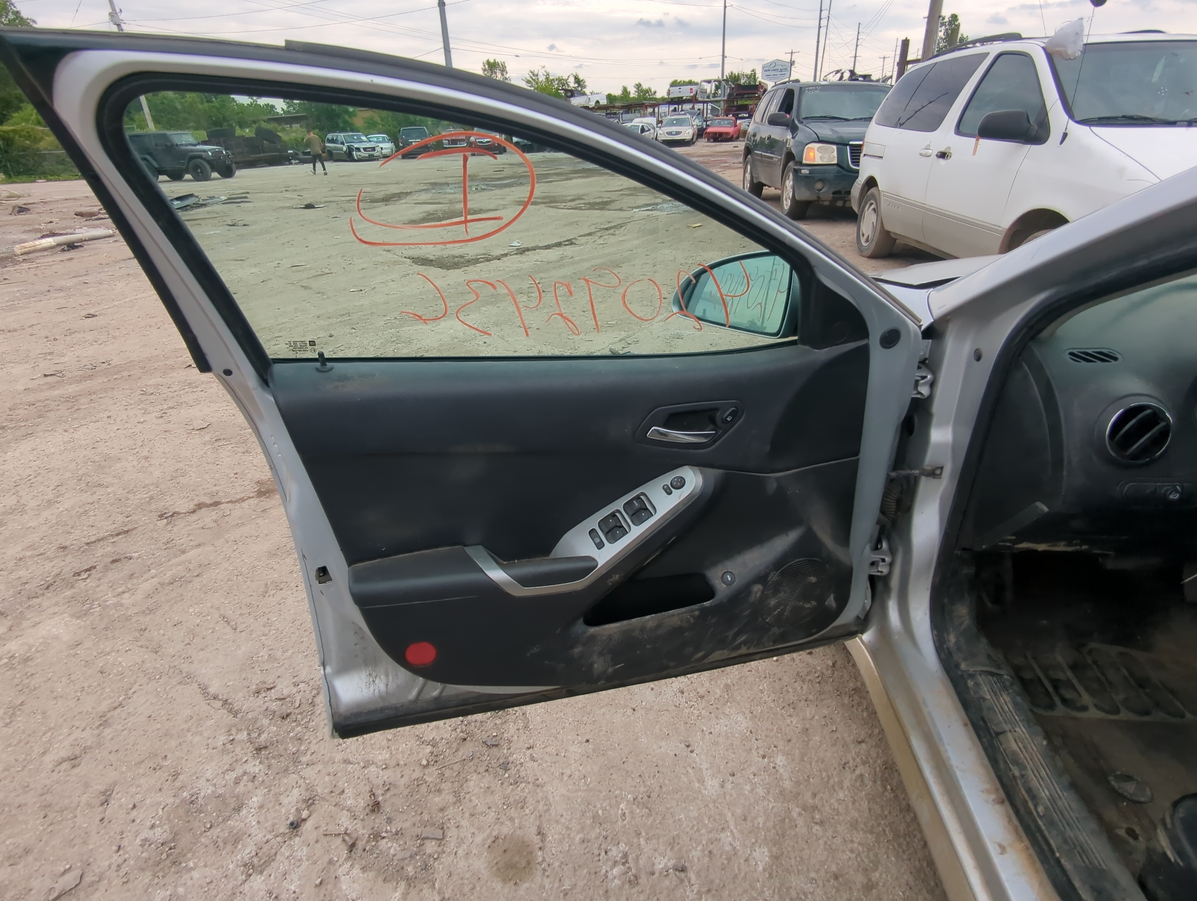 Picture of 2009 Pontiac G6 Front Left Driver Interior Door Panel Trim 1070304