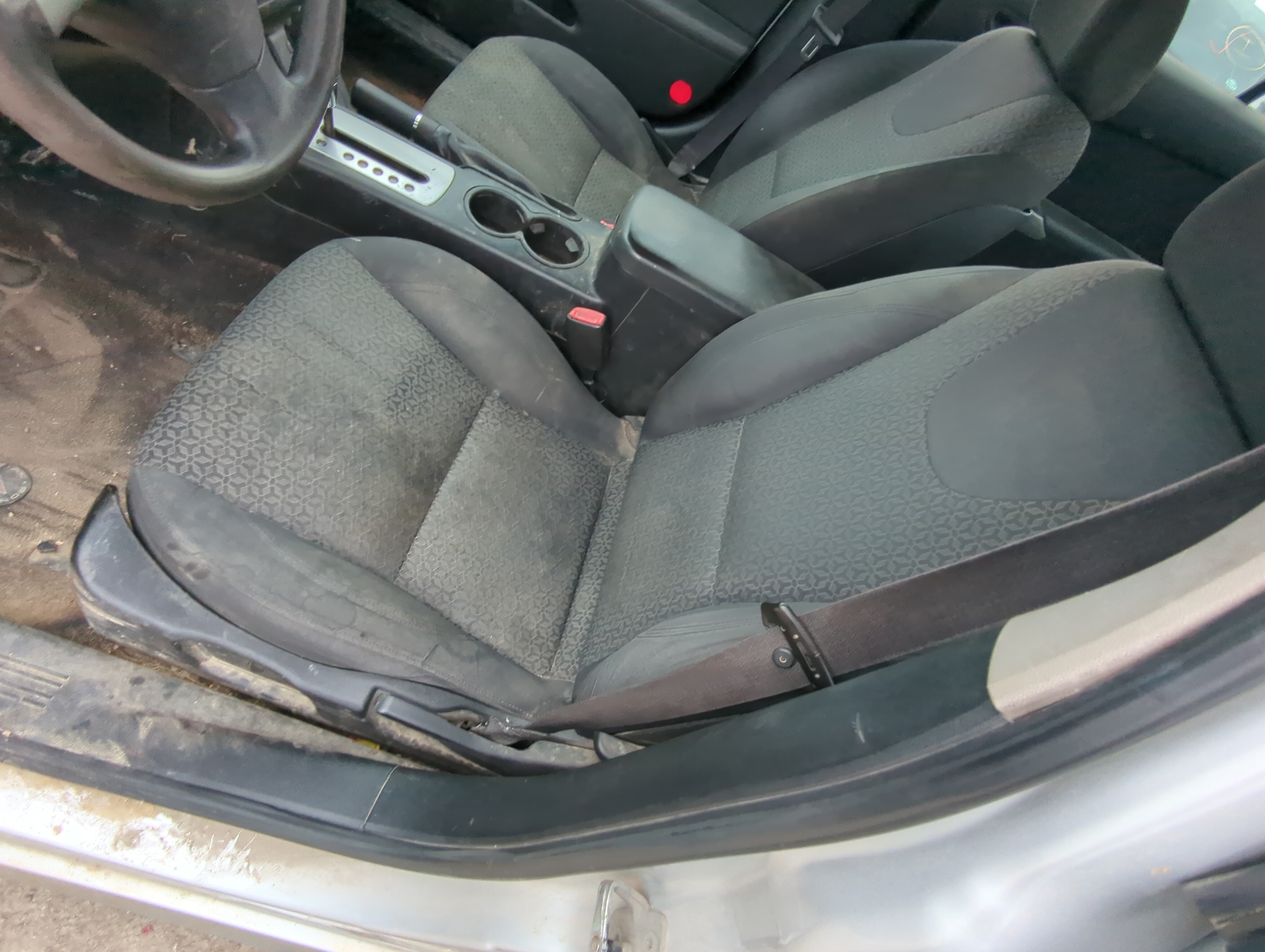 Picture of 2007-2009 Pontiac G6 Driver Front Seat Oem 1070316