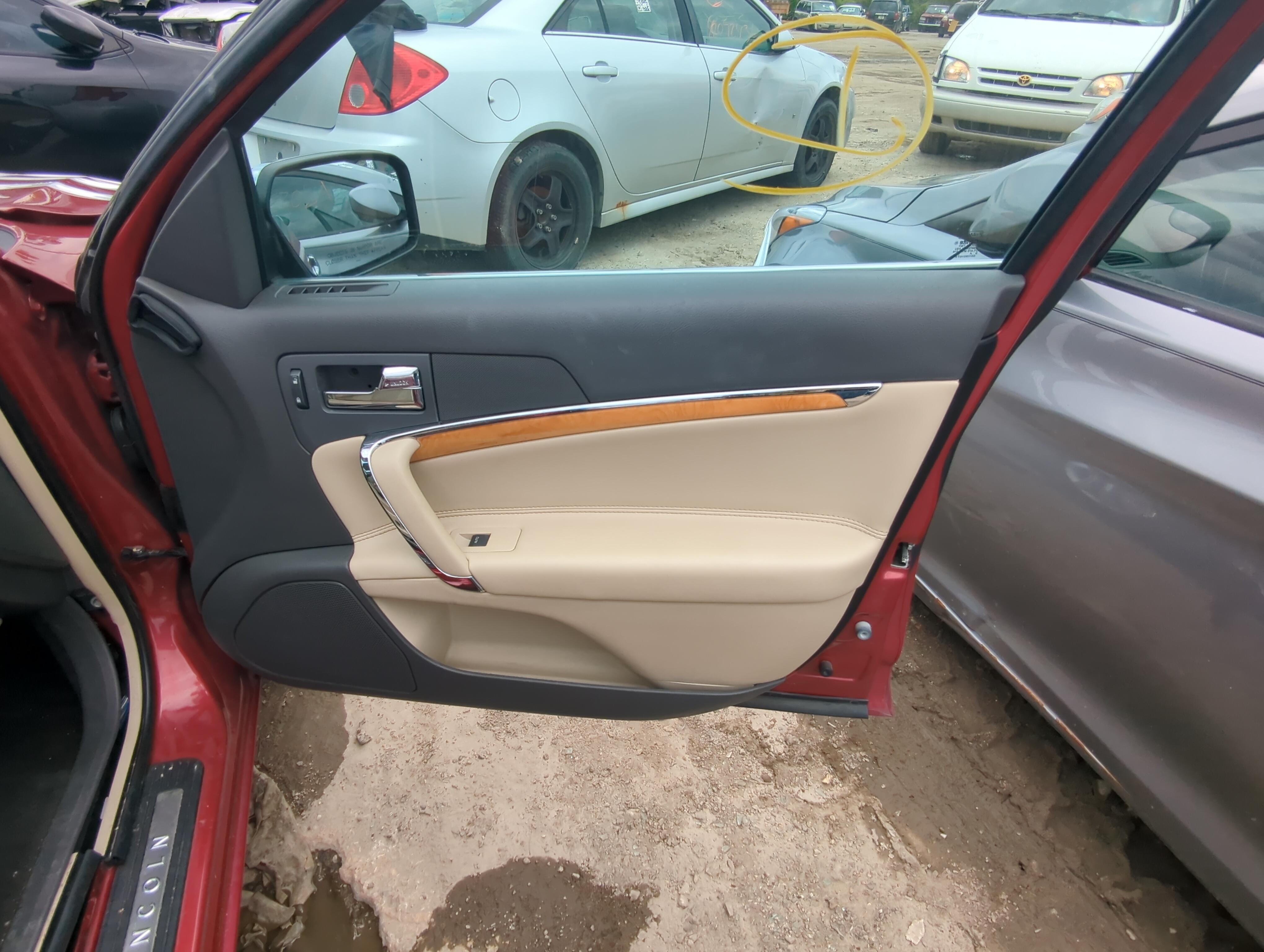 2010 Lincoln Mkz Front Right Passenger Interior Door Panel Trim 1070495 - Oemusedautoparts1.com