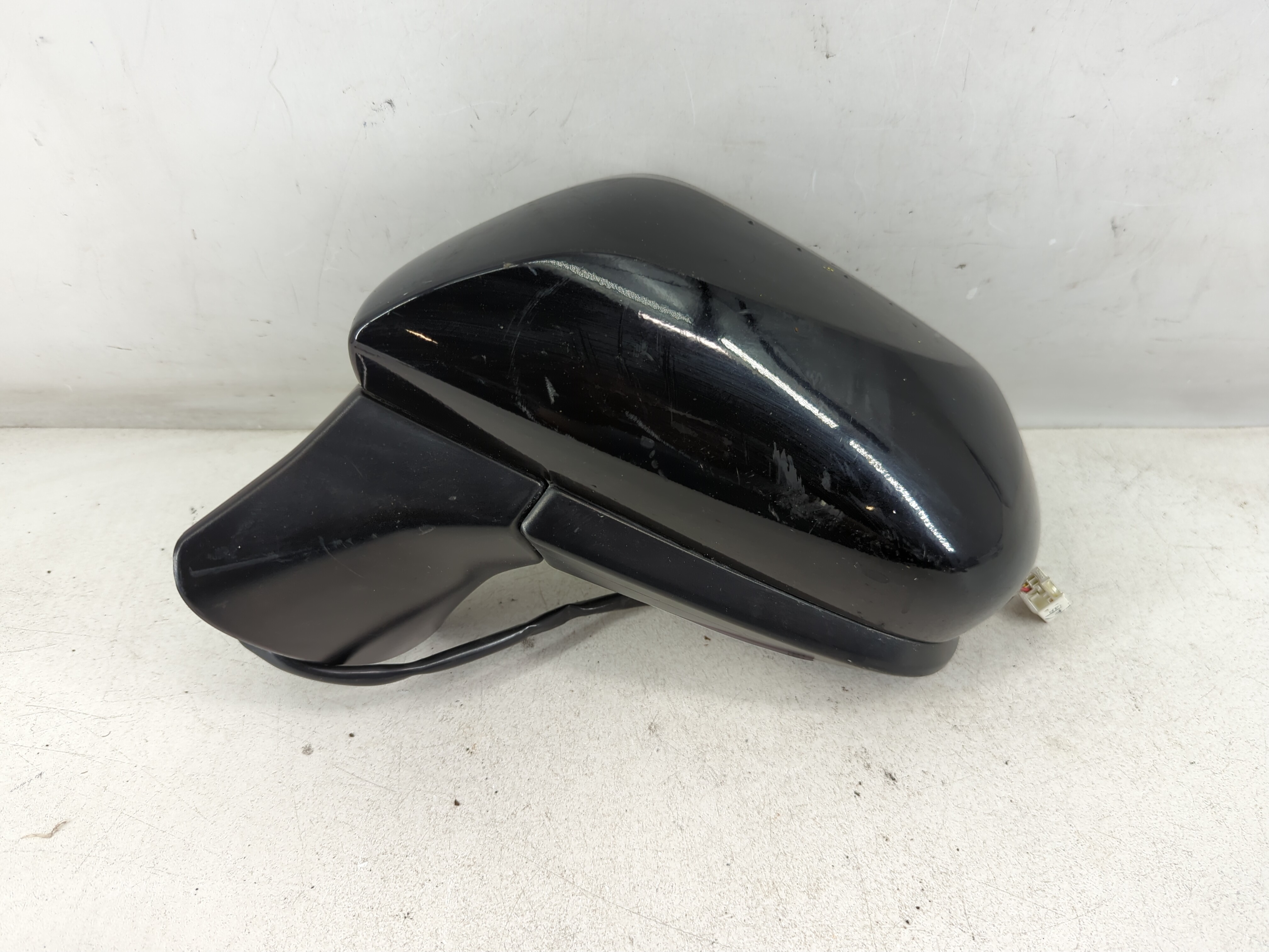 2018-2022 Toyota Camry Driver Left Side View Power Door Mirror Black 1070836 - Oemusedautoparts1.com