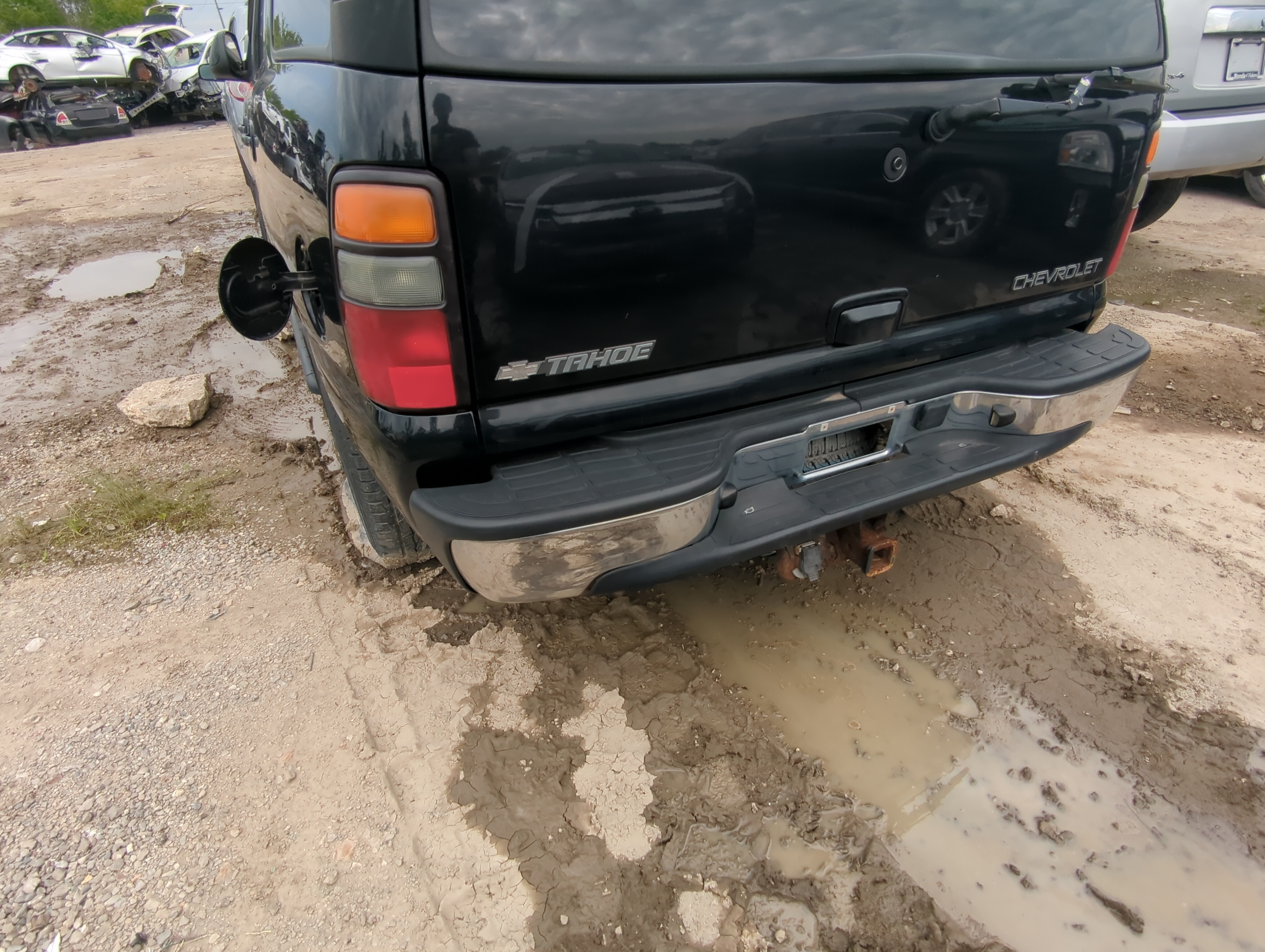 Picture of 2000-2006 Chevrolet Tahoe Rear Bumper Assembly Oem 1071076