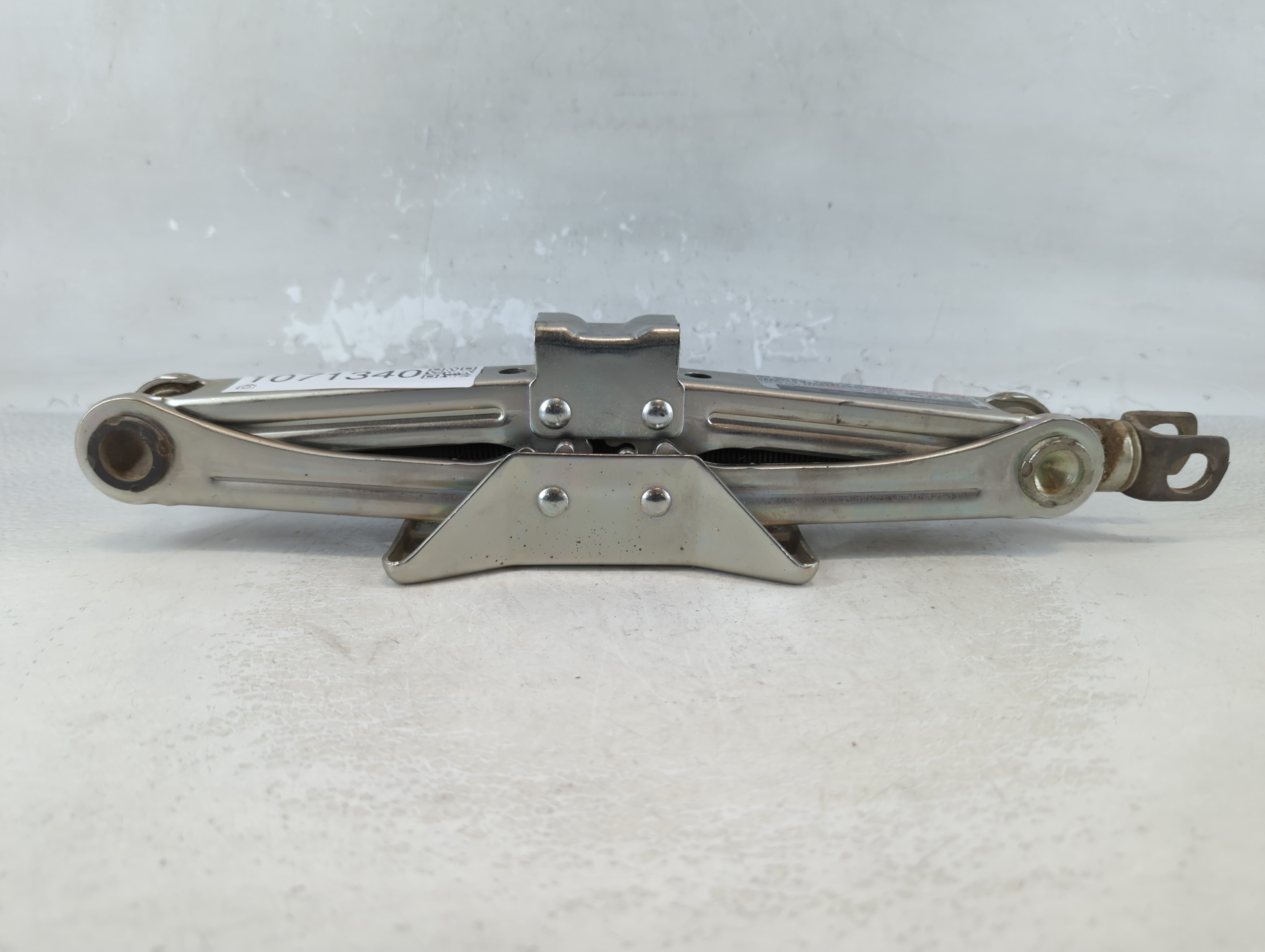 Picture of 2014 Honda Accord Spare Scissor Car Jack 1071340