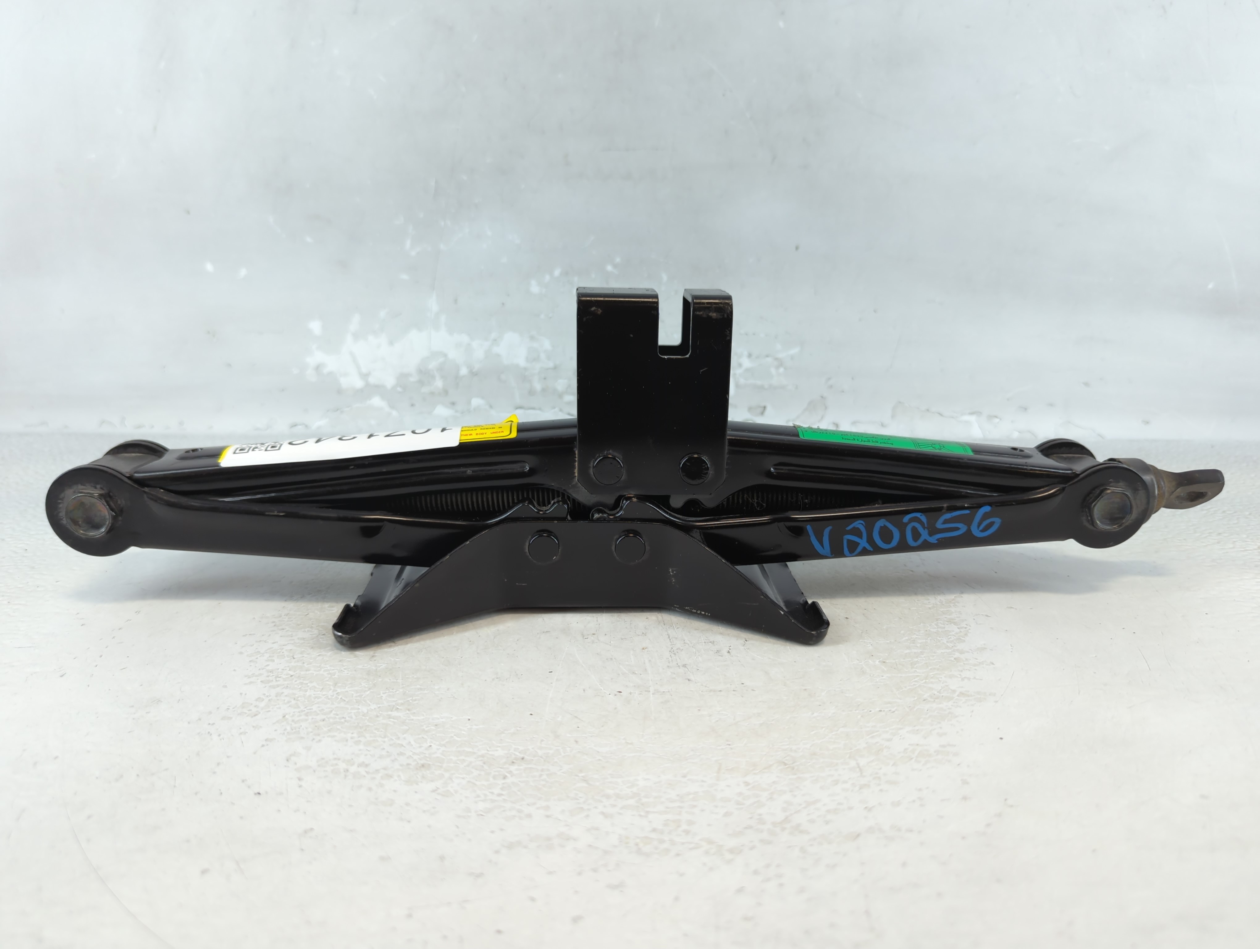 Picture of 2007 Hyundai Tucson Spare Scissor Car Jack 1071342