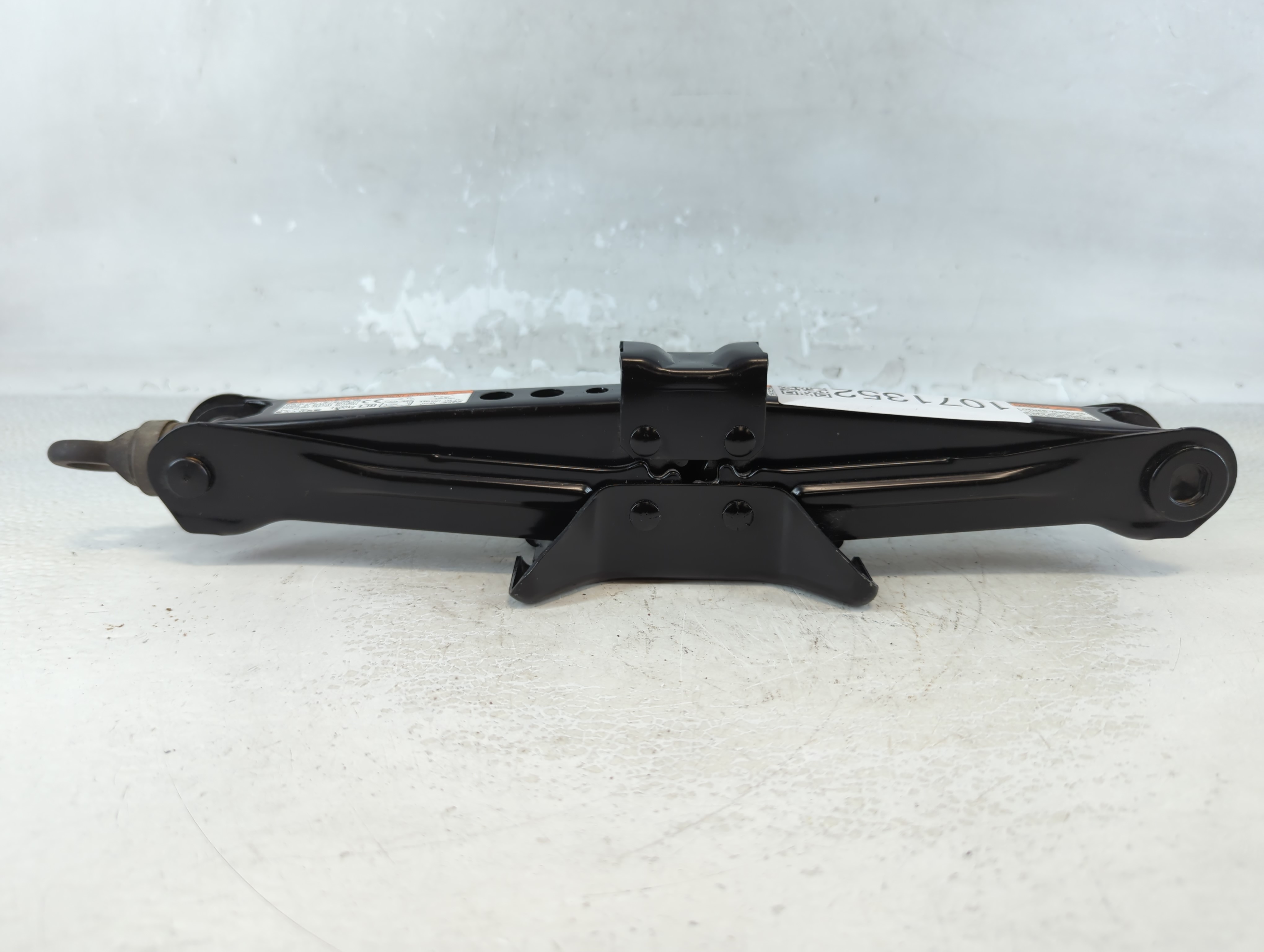 2019 Toyota Prius Spare Scissor Car Jack 1071352 - Oemusedautoparts1.com