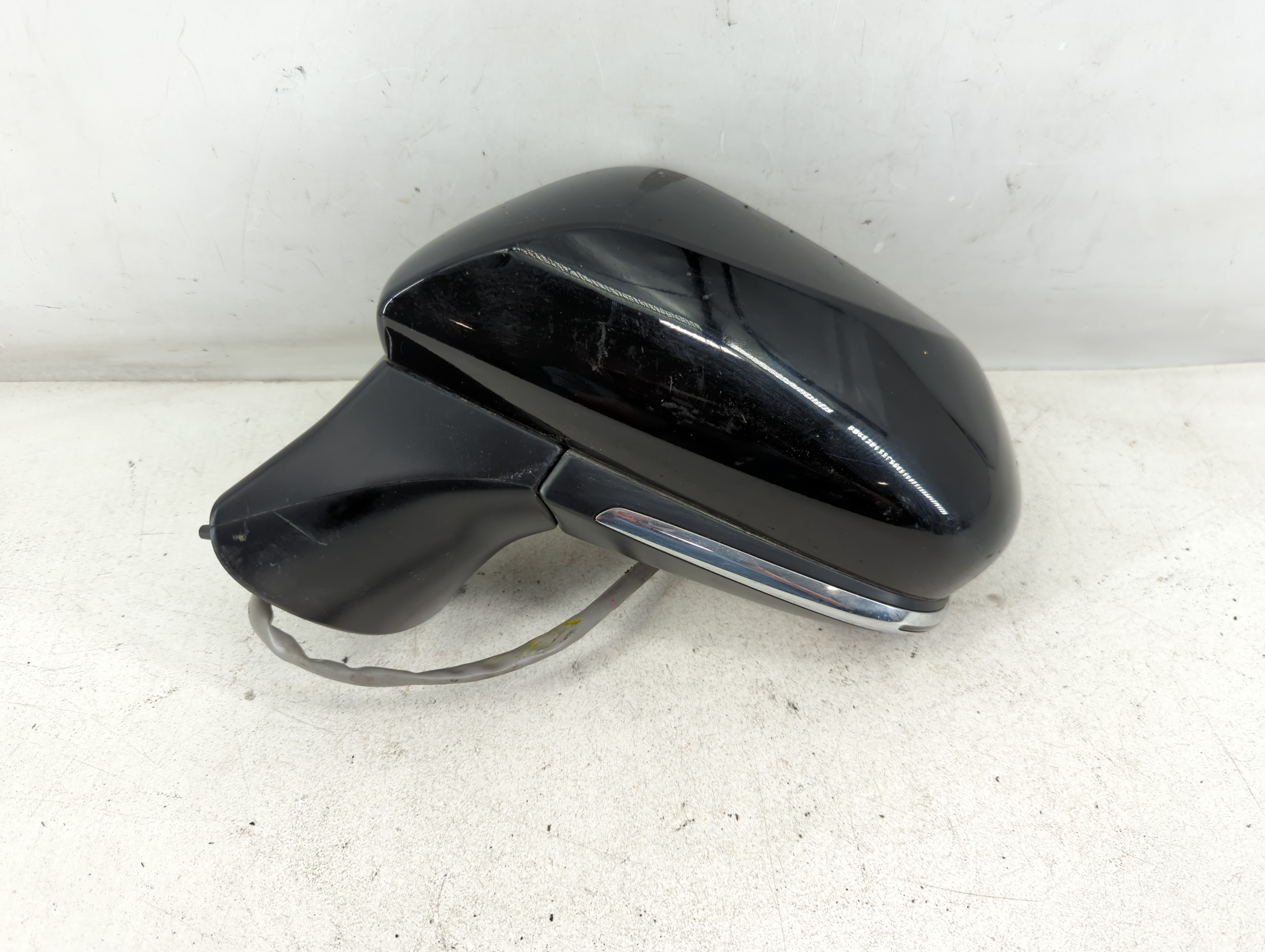 2018-2022 Toyota Camry Driver Left Side View Power Door Mirror Black 1071527 - Oemusedautoparts1.com