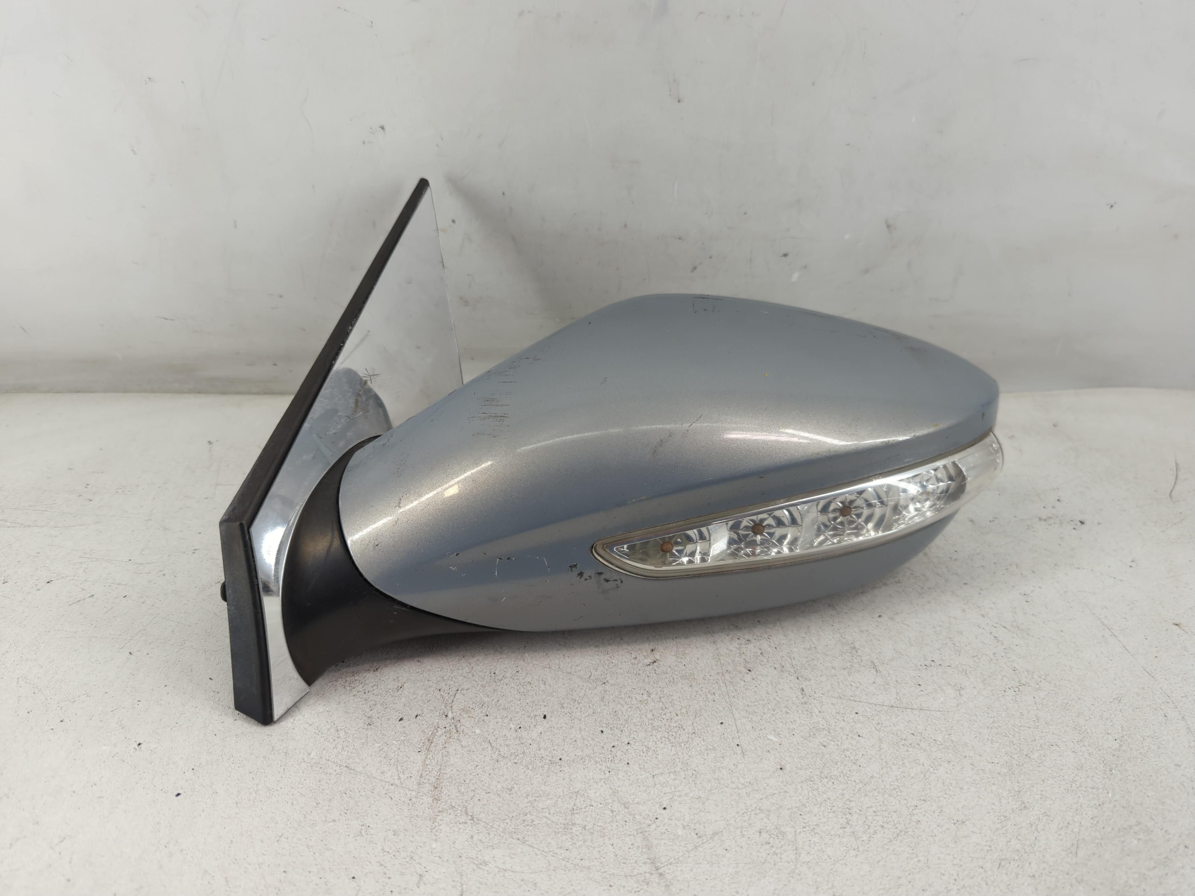 2011-2014 Hyundai Sonata Driver Left Side View Power Door Mirror Grey 1071535 - Oemusedautoparts1.com
