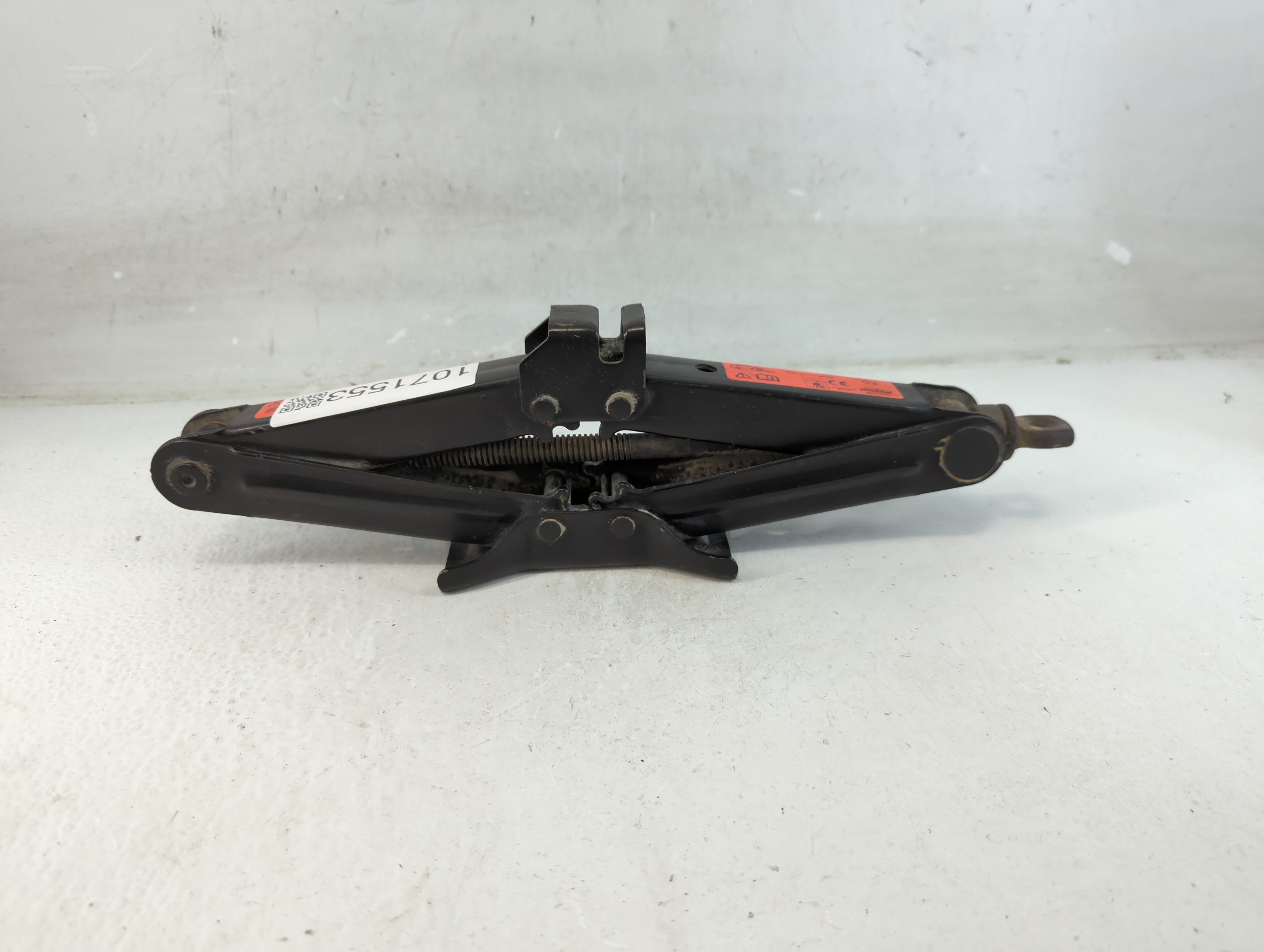 Picture of 2018 Nissan Versa Spare Scissor Car Jack 1071553