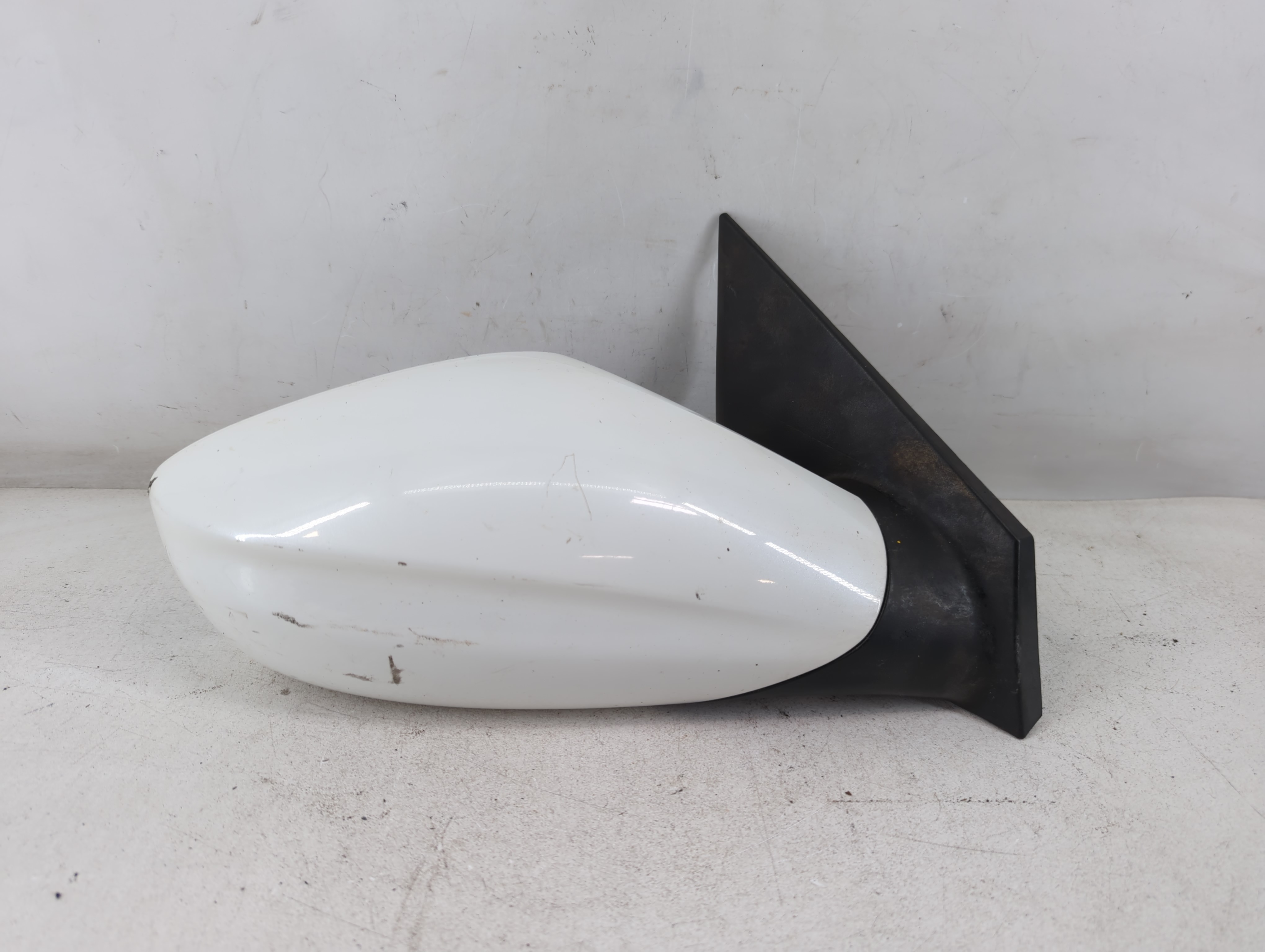 2011-2014 Hyundai Sonata Passenger Right Side View Power Door Mirror 1071566 - Oemusedautoparts1.com