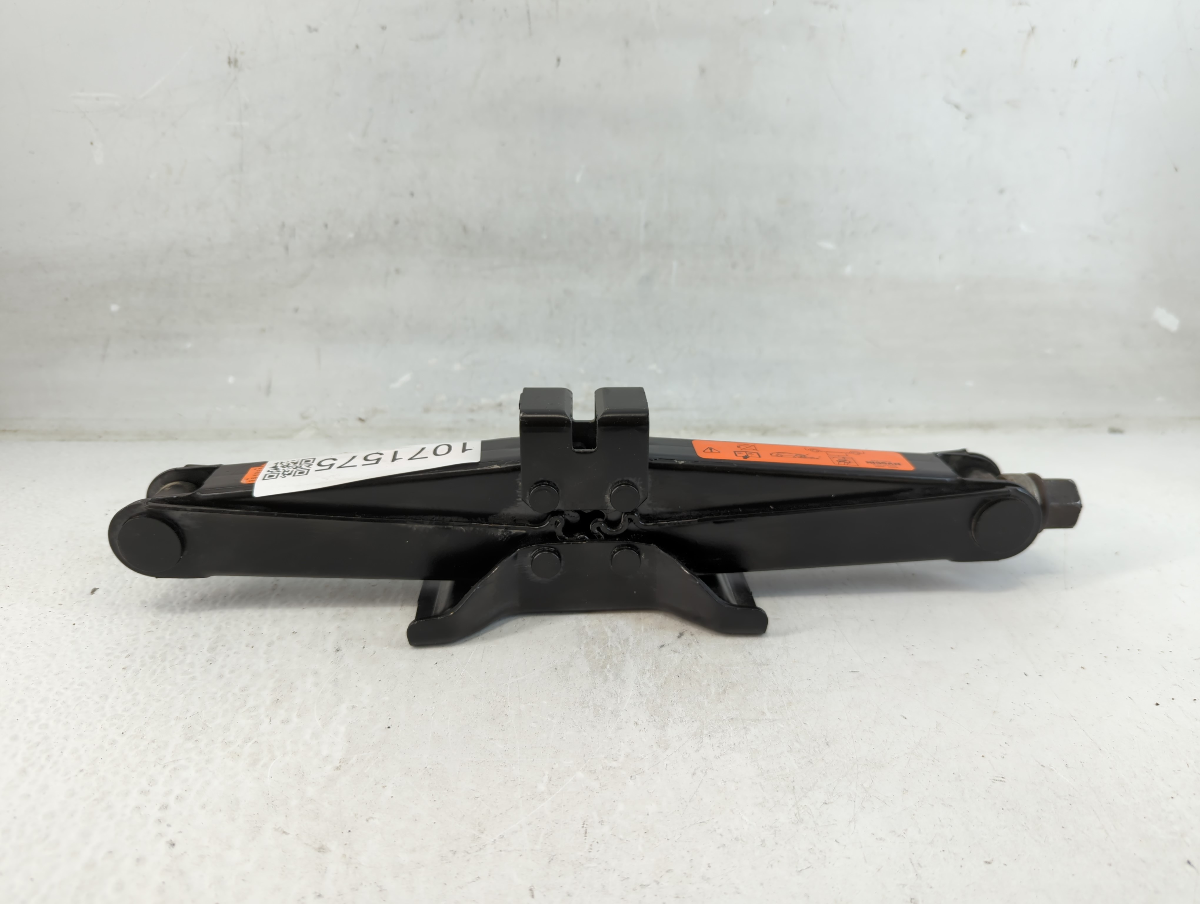 2014 Nissan Altima Spare Scissor Car Jack 1071575 - Oemusedautoparts1.com