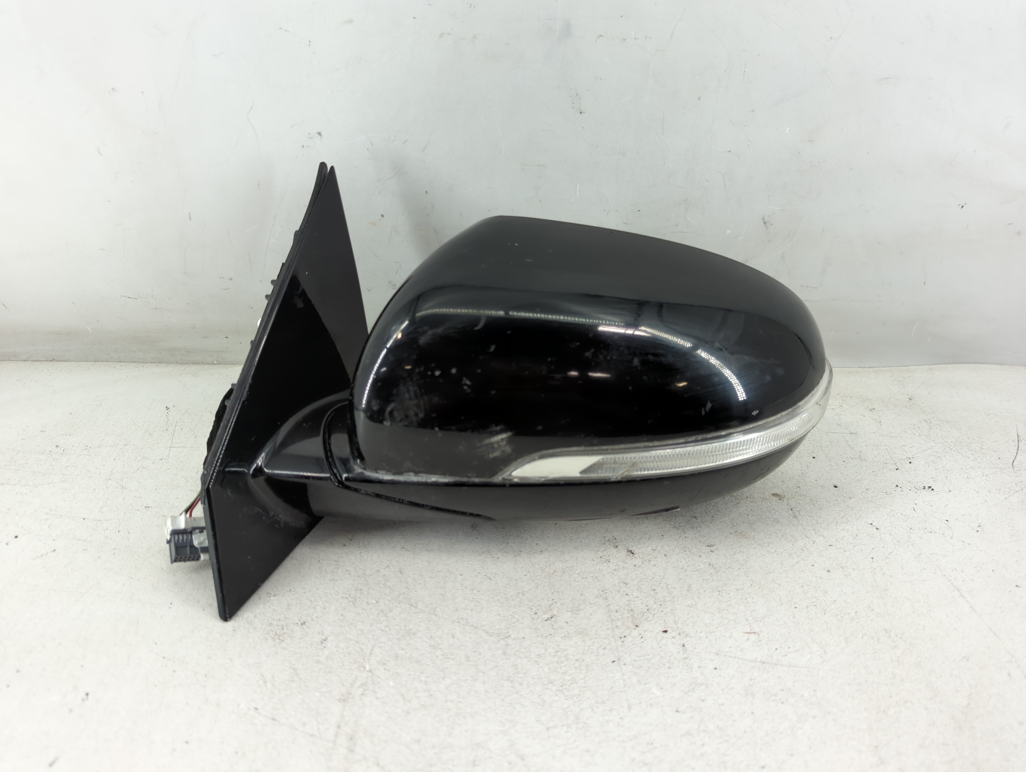 2017-2020 Kia Sorento Driver Left Side View Power Door Mirror Black 1071596 - Oemusedautoparts1.com
