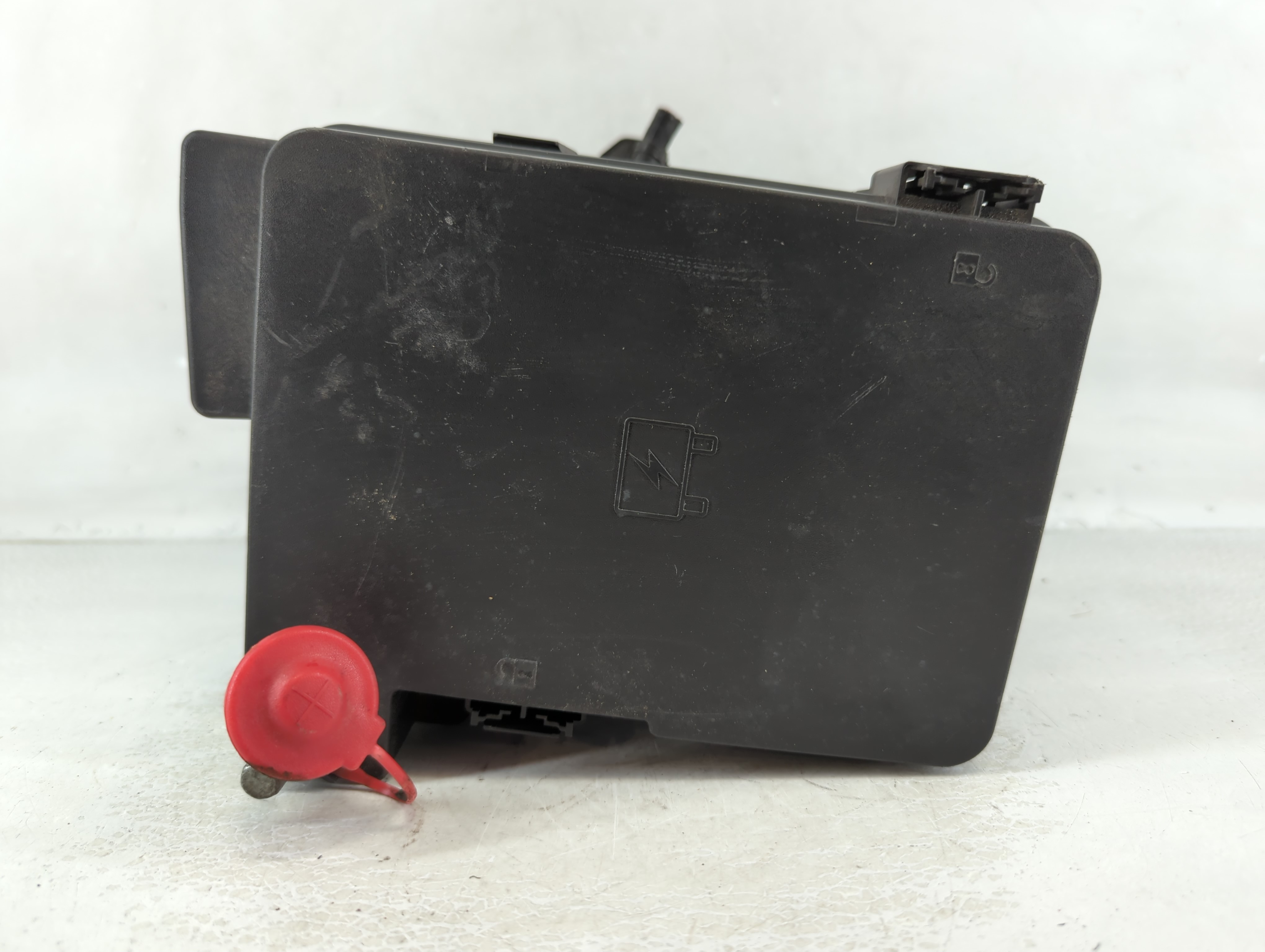 2013-2016 Chevrolet Equinox Fusebox Fuse Box Relay Module 22929763_01 1071607 - Oemusedautoparts1.com
