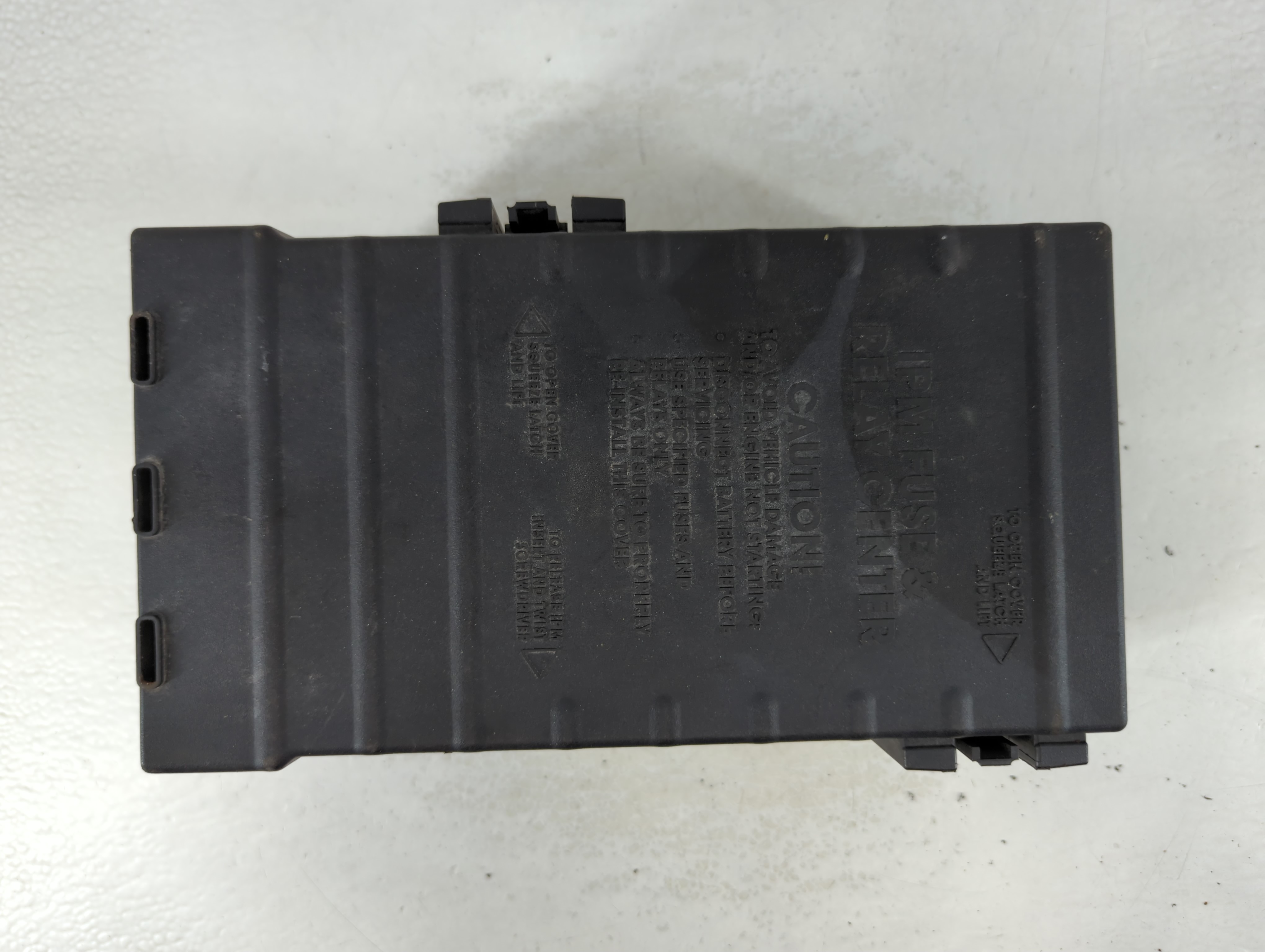 2006-2007 Dodge Caravan Fusebox Fuse Box Relay Module 1071609 - Oemusedautoparts1.com