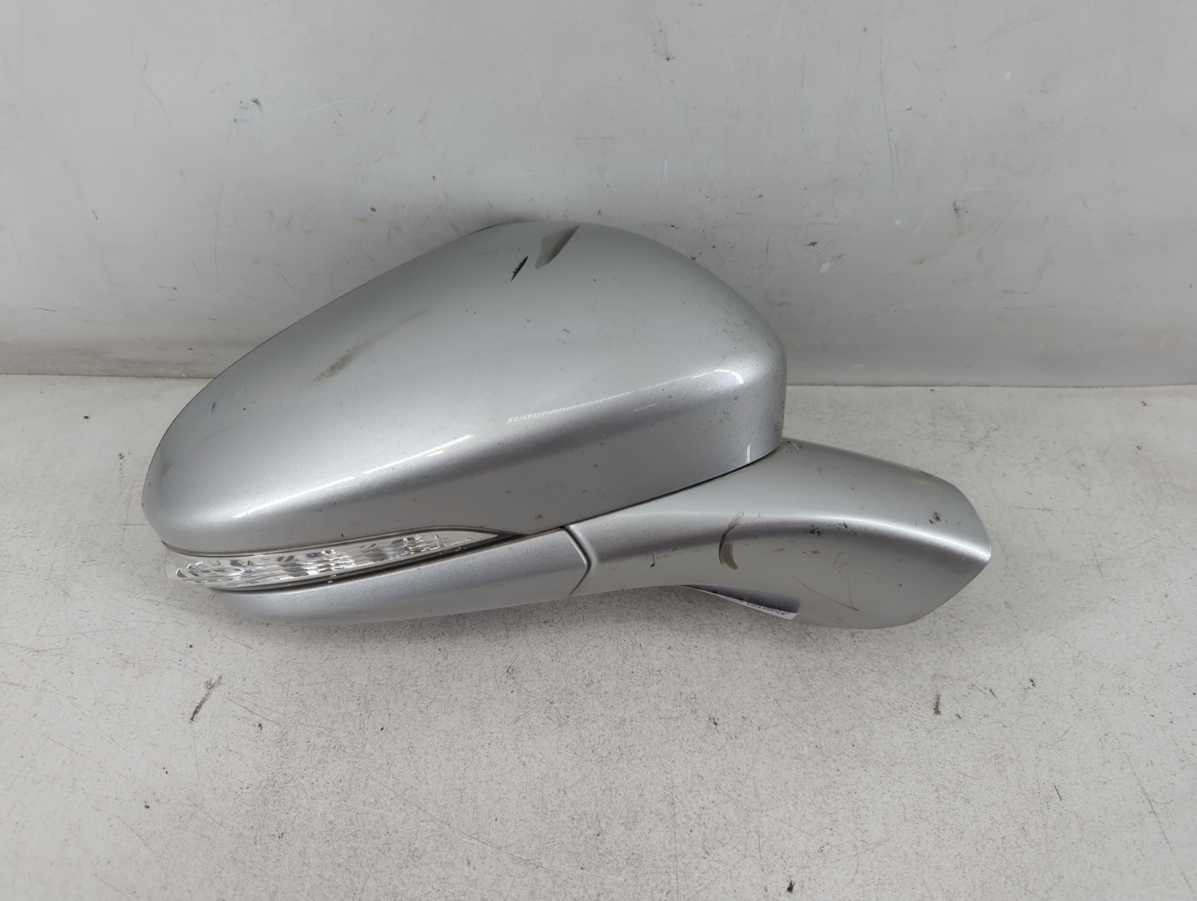 2019-2020 Ford Fusion Passenger Right Side View Power Door Mirror Silver 1071613 - Oemusedautoparts1.com