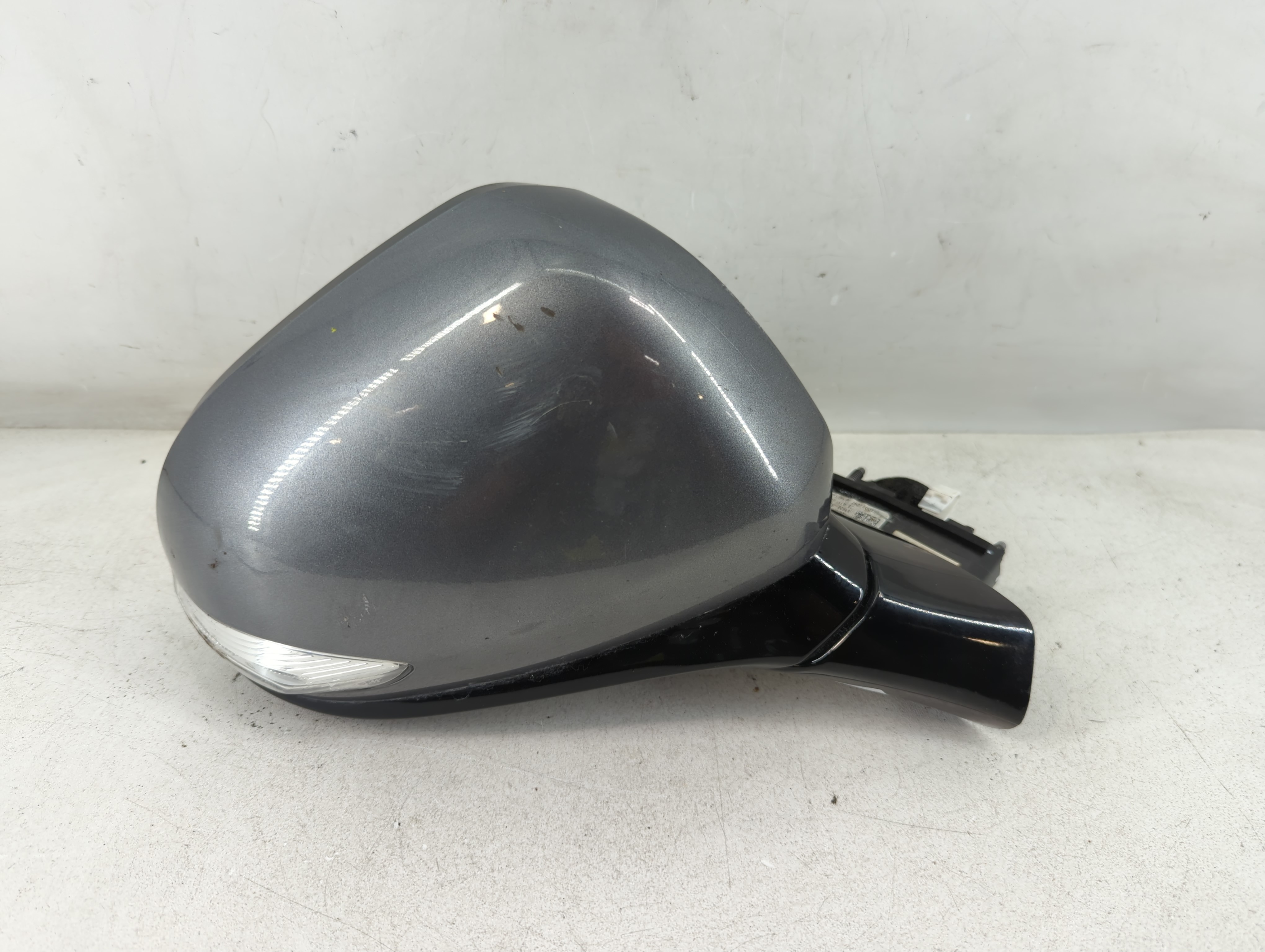 2017-2019 Hyundai Santa Fe Passenger Right Side View Power Door Mirror 1071617 - Oemusedautoparts1.com