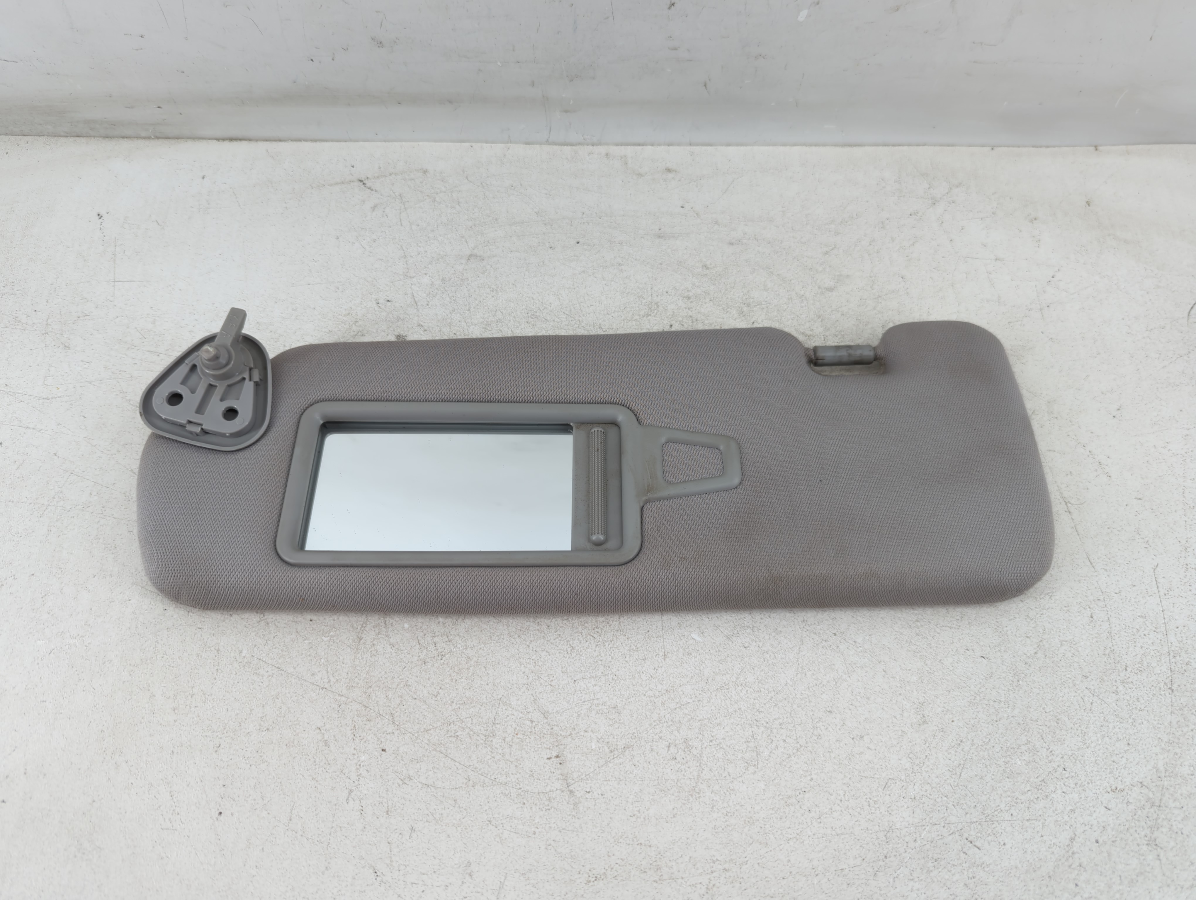 2011-2015 Hyundai Sonata Driver Sun Visor Mirror Left Sunvisor Grey 1071628 - Oemusedautoparts1.com