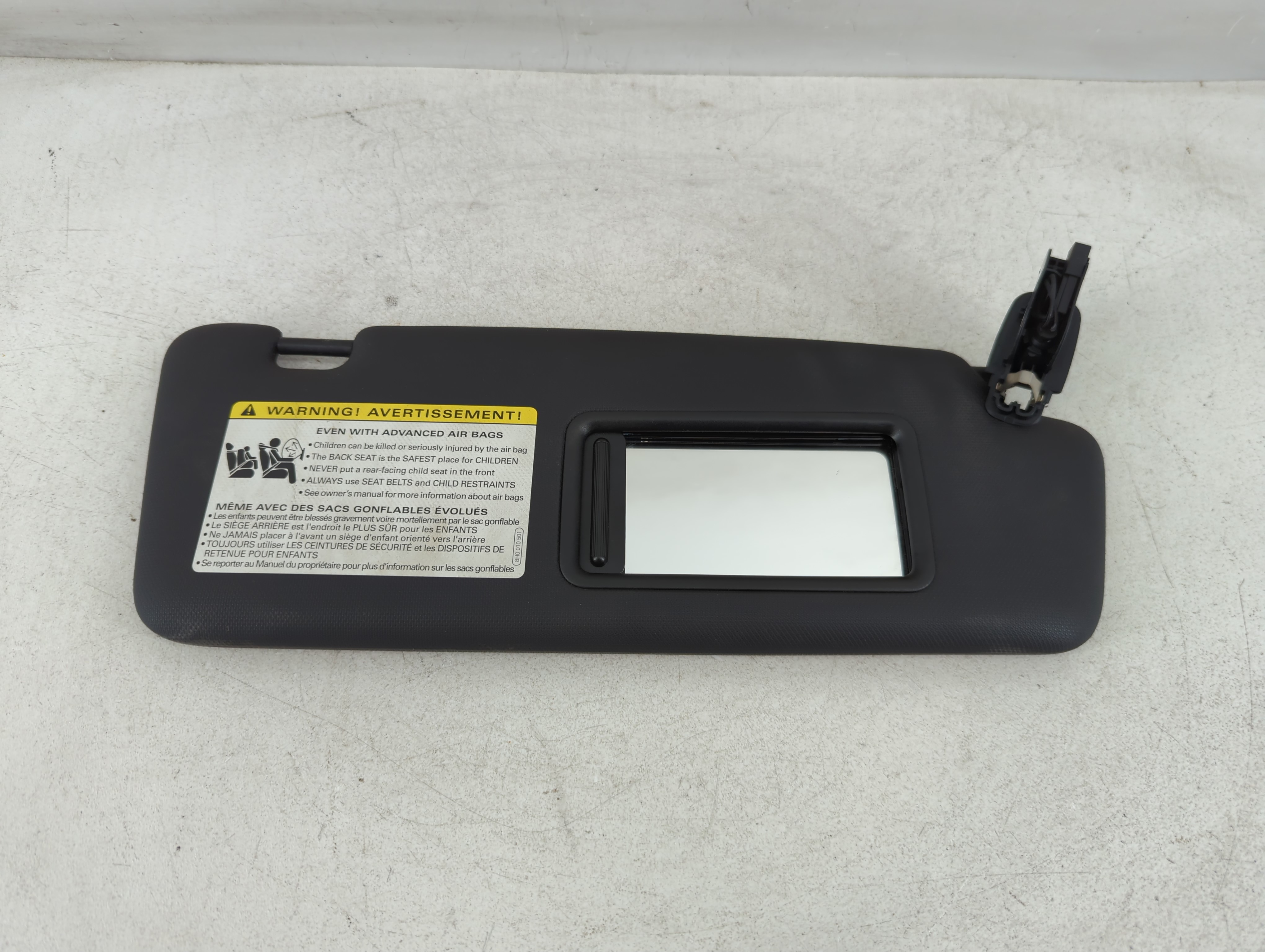 2014-2016 Audi A5 Passenger Sun Visor Mirror Right Sunvisor Black 1071629 - Oemusedautoparts1.com