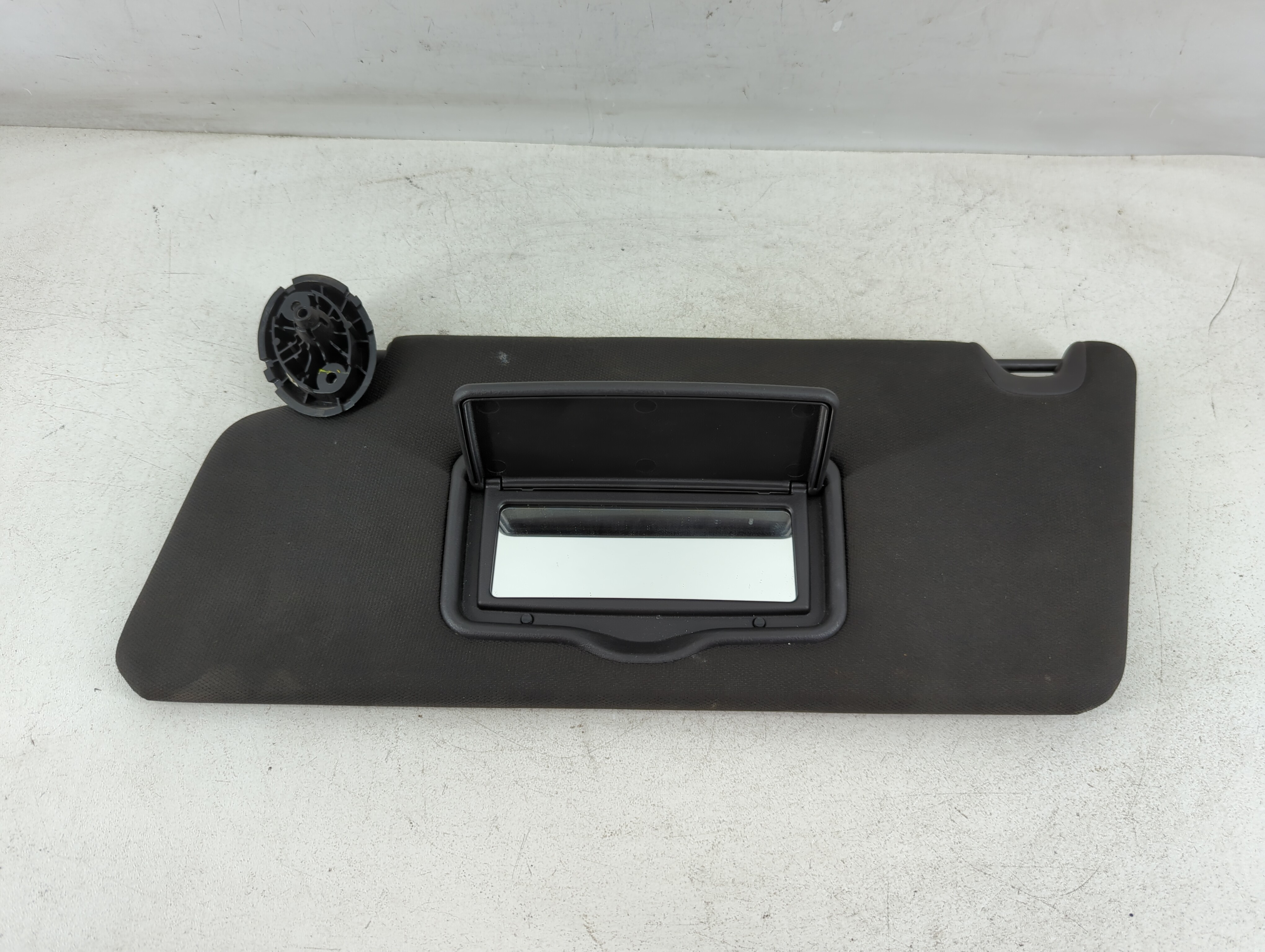 Picture of 2016 Ford Explorer Driver Sun Visor Mirror Left Sunvisor Black 1071639