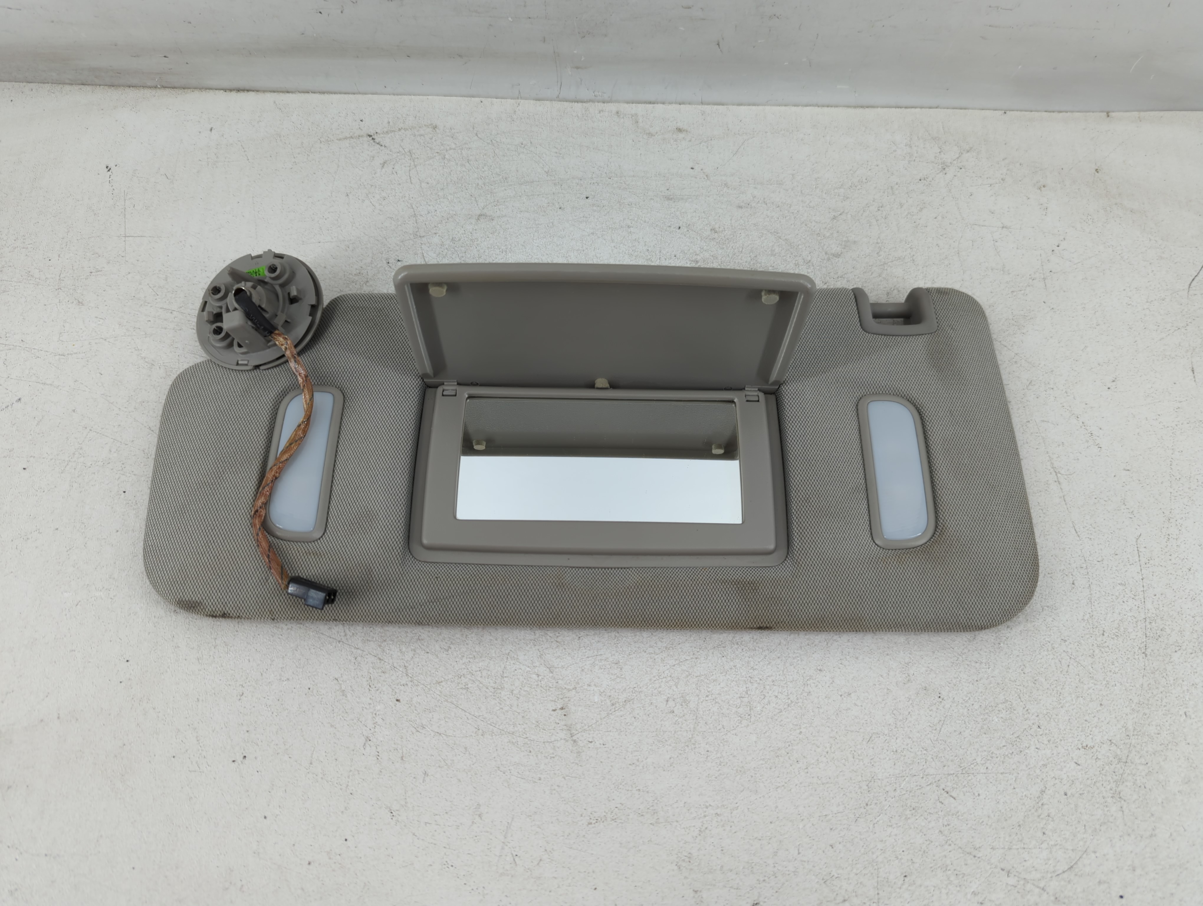 Picture of 2010-2017 Gmc Terrain Driver Sun Visor Mirror Left Sunvisor Grey 1071665