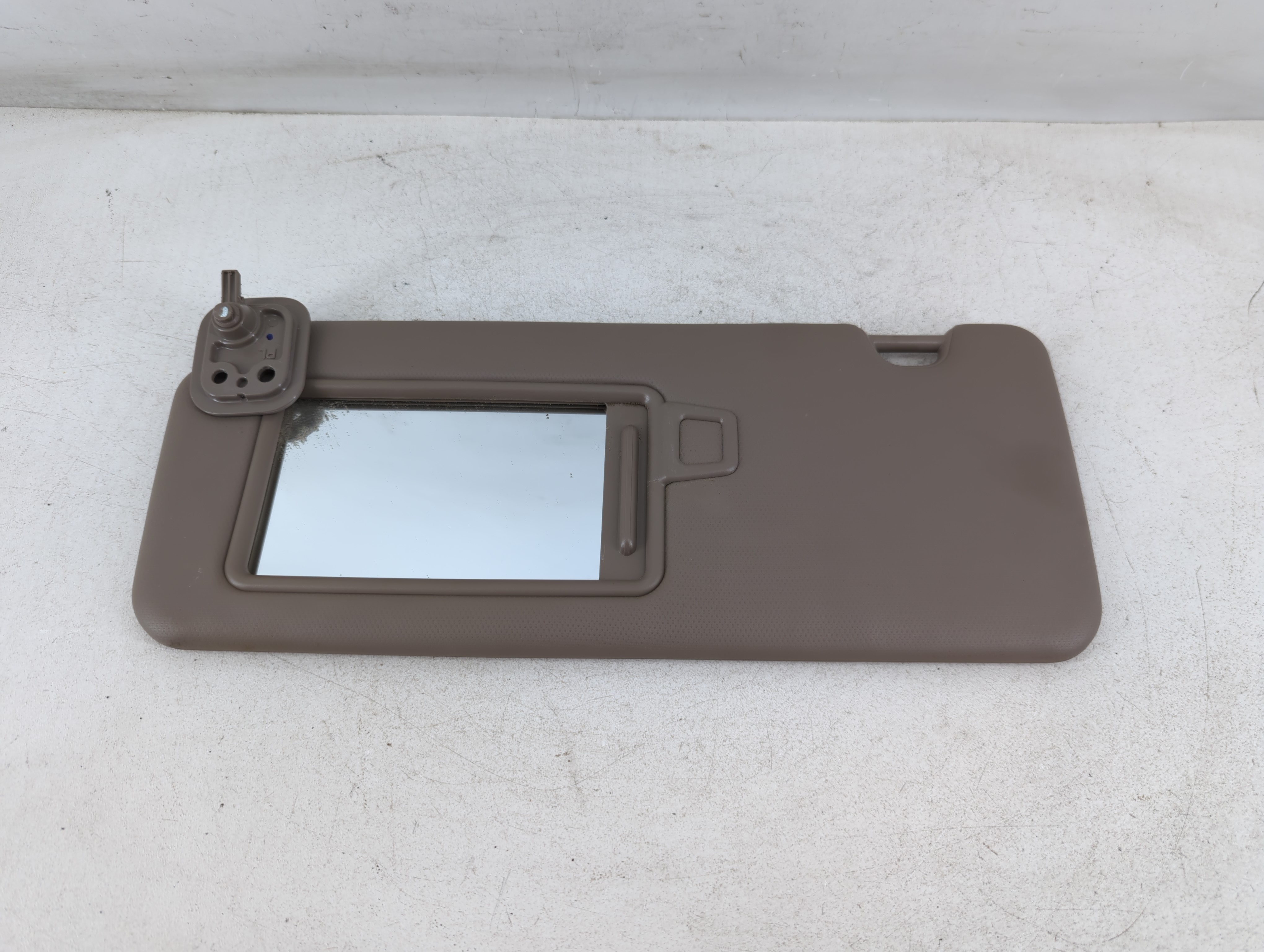 Picture of 2016-2021 Hyundai Tucson Passenger Sun Visor Mirror Right Sunvisor Grey 1071667