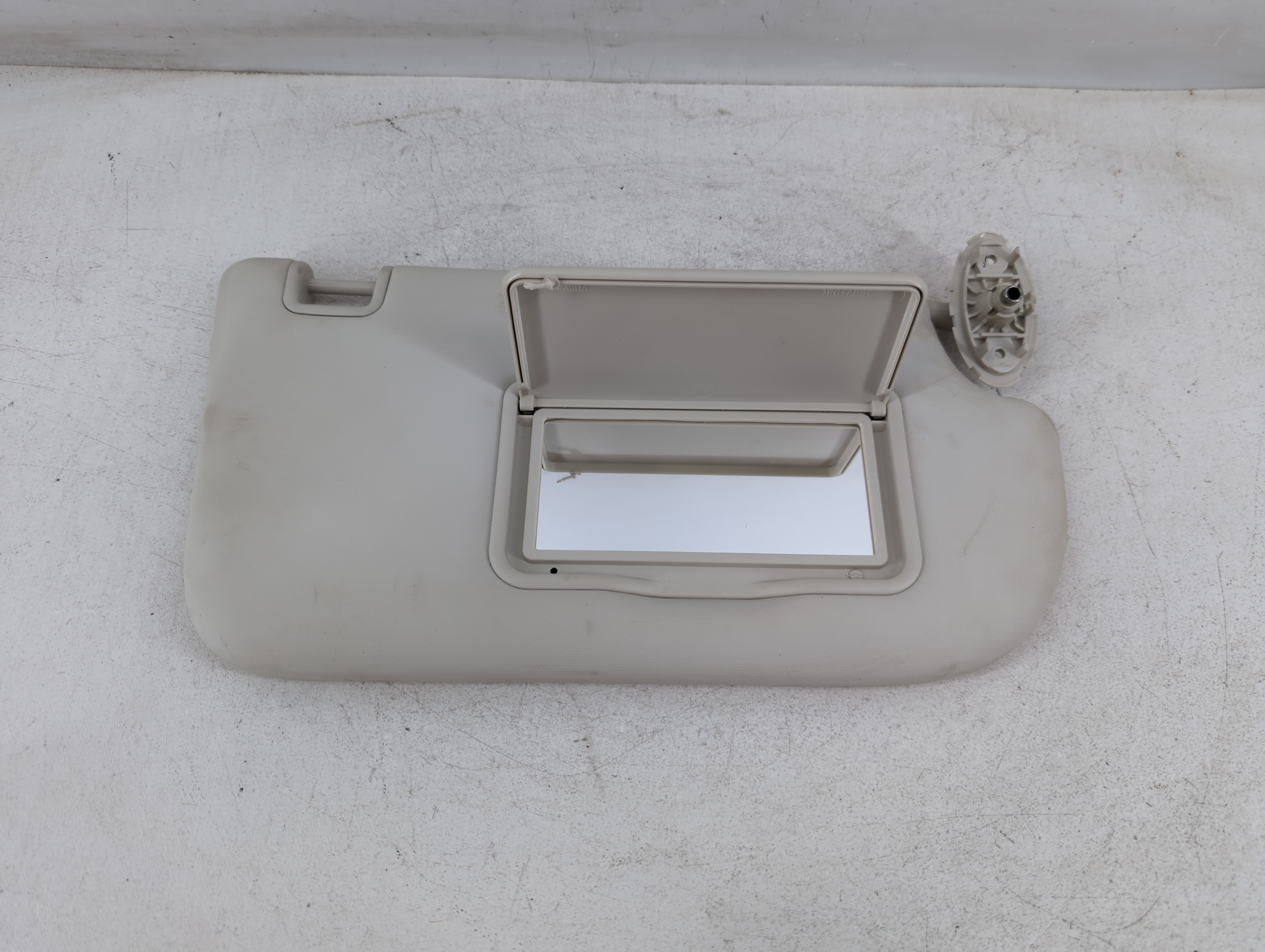 Picture of 2013-2019 Ford Escape Driver Sun Visor Mirror Left Sunvisor Cream 1071689