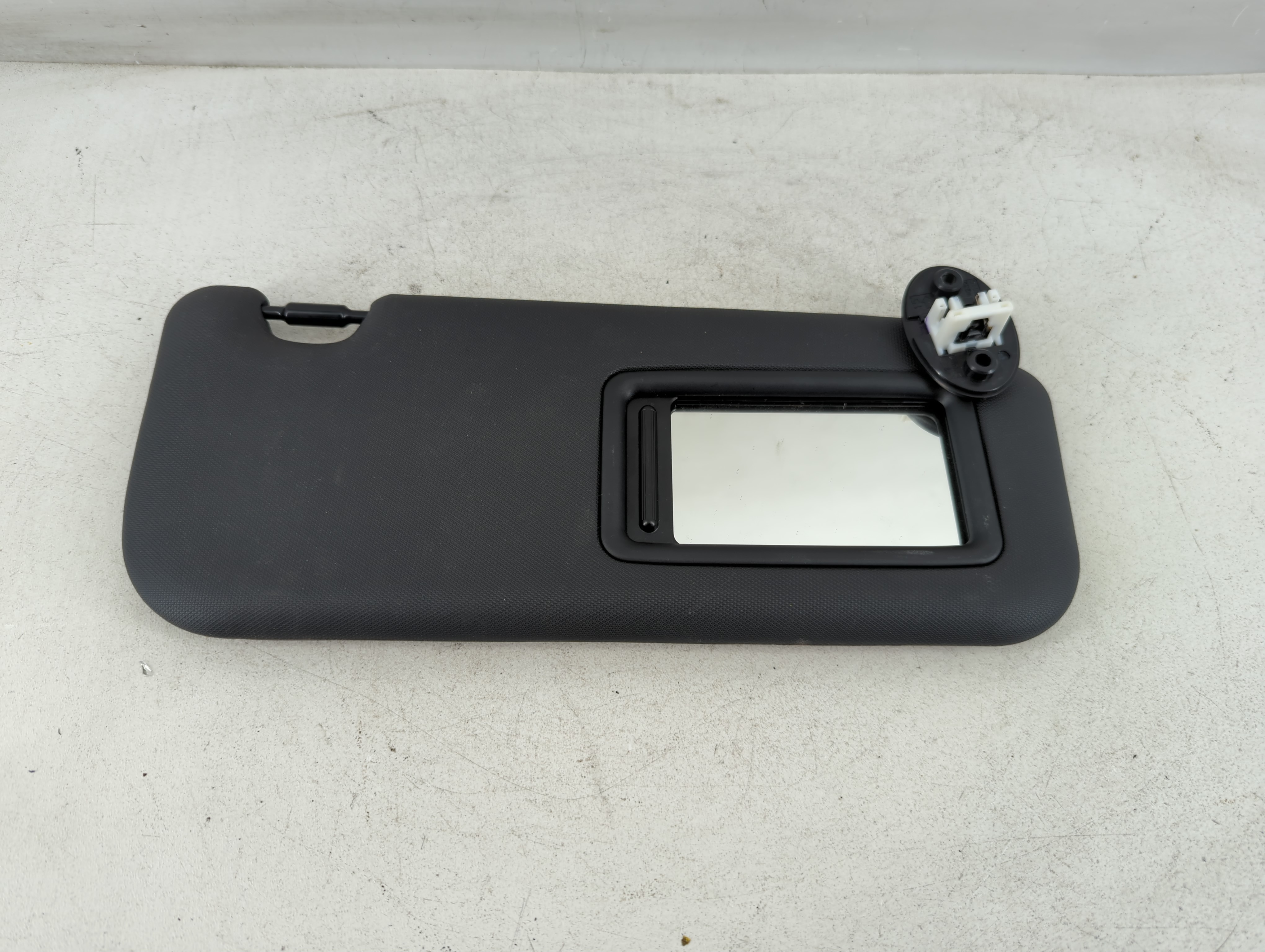 2019-2022 Toyota Corolla Driver Sun Visor Mirror Left Sunvisor Black 1071698 - Oemusedautoparts1.com