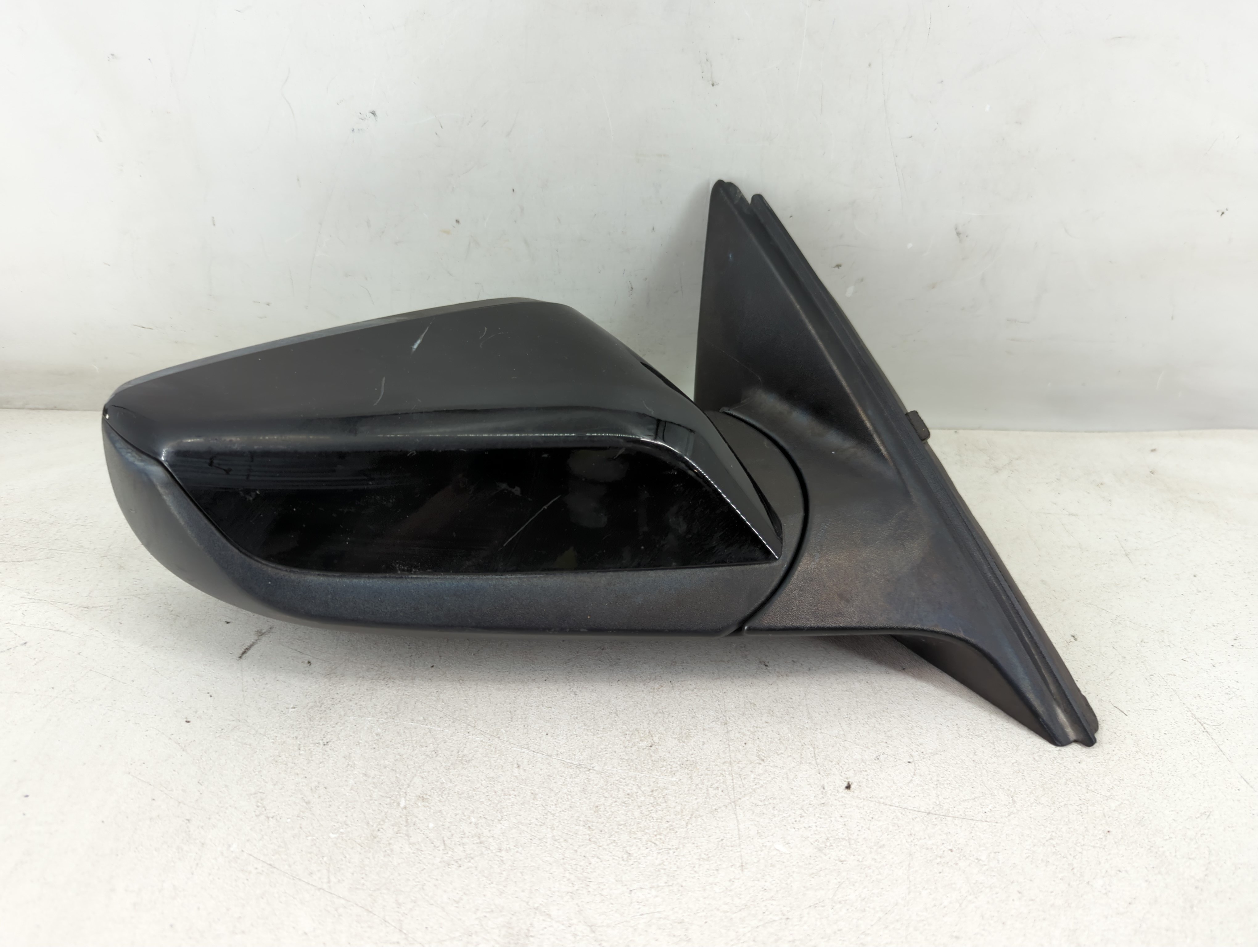 2016-2021 Chevrolet Malibu Passenger Right Side View Power Door Mirror 1071701 - Oemusedautoparts1.com