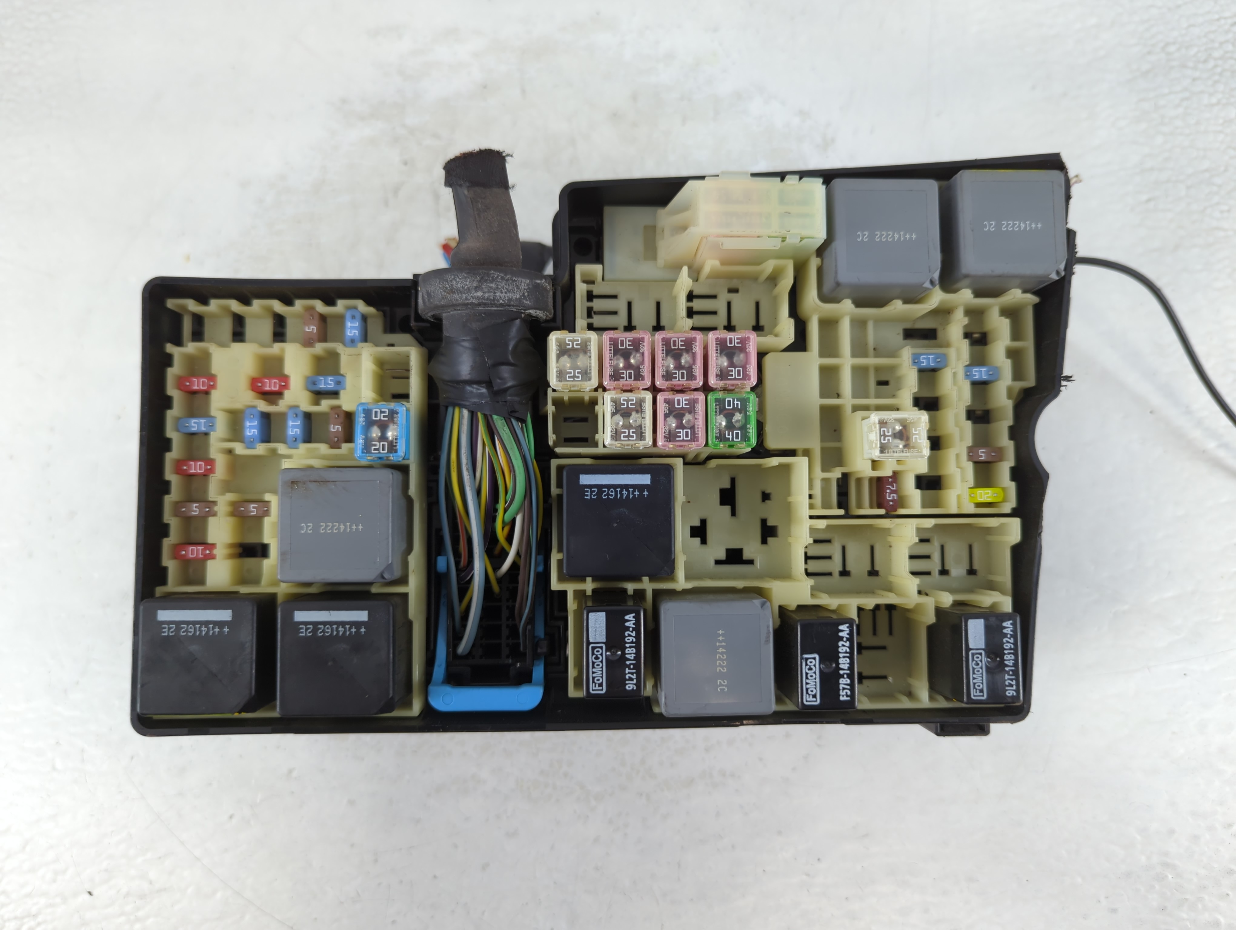 2012-2014 Ford Focus Fusebox Fuse Box Relay Module 1071710 - Oemusedautoparts1.com