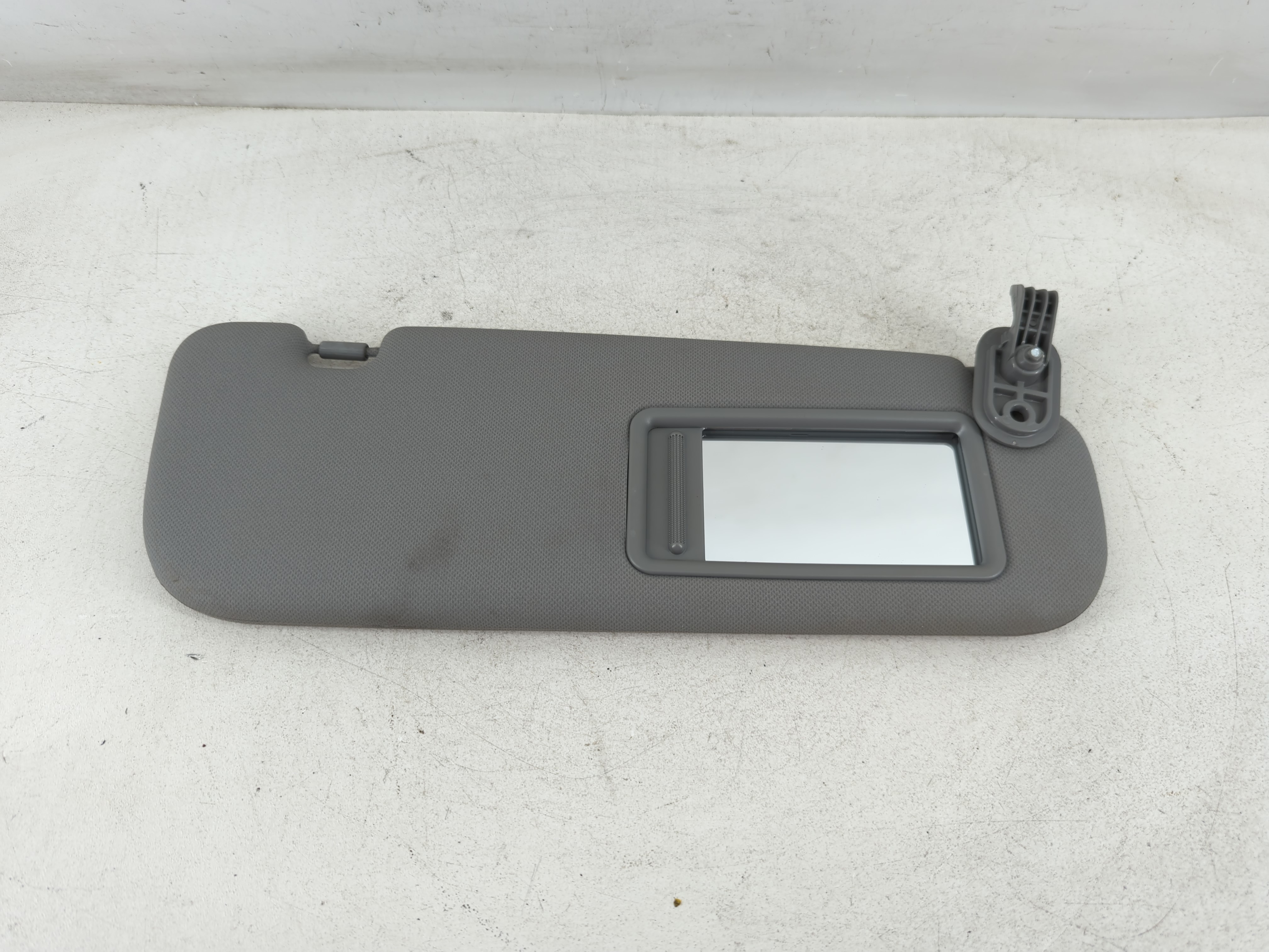 2012-2015 Hyundai Veloster Passenger Sun Visor Mirror Right Sunvisor 1071721 - Oemusedautoparts1.com