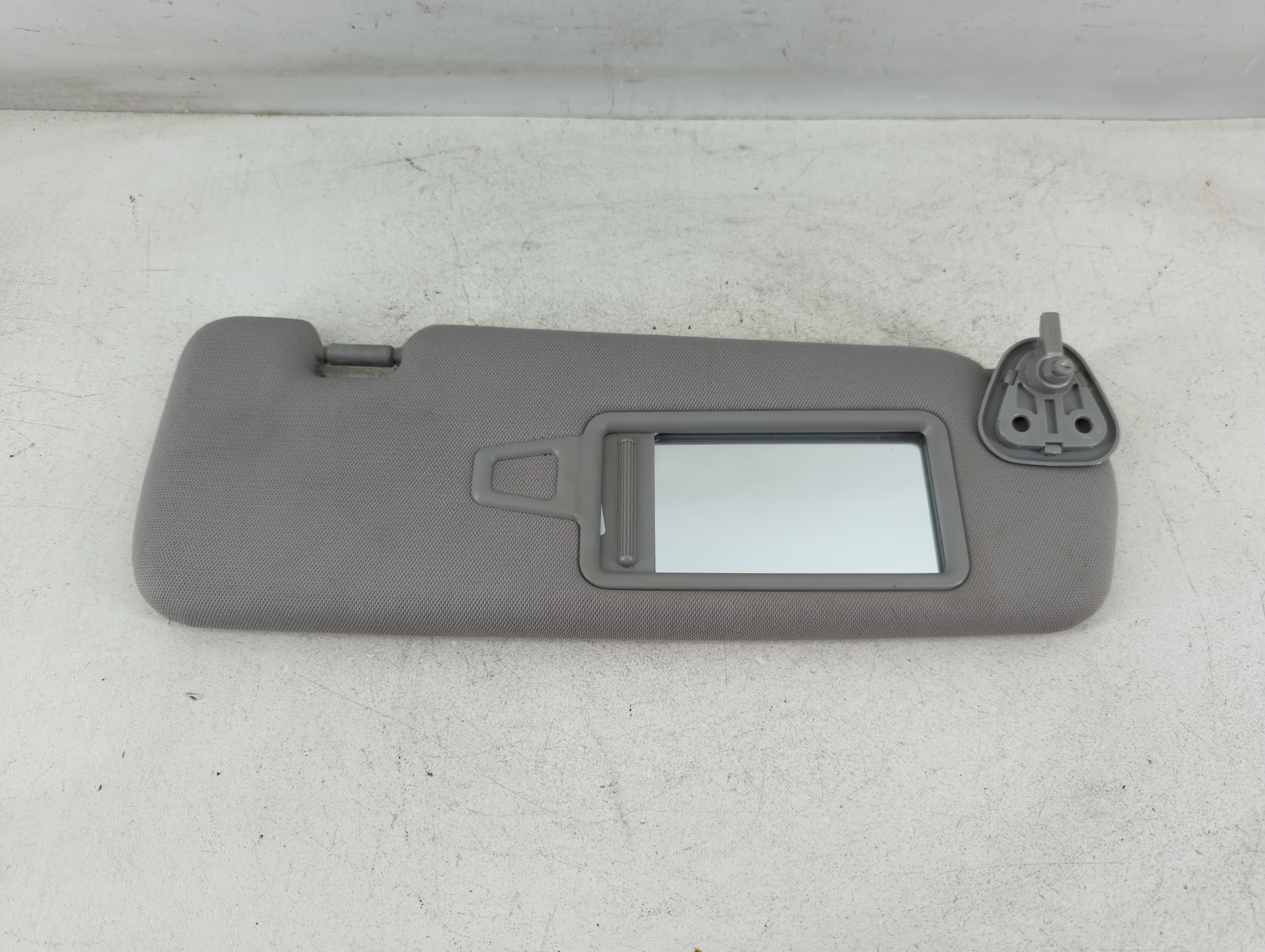 2011-2015 Hyundai Sonata Passenger Sun Visor Mirror Right Sunvisor Grey 1071722 - Oemusedautoparts1.com