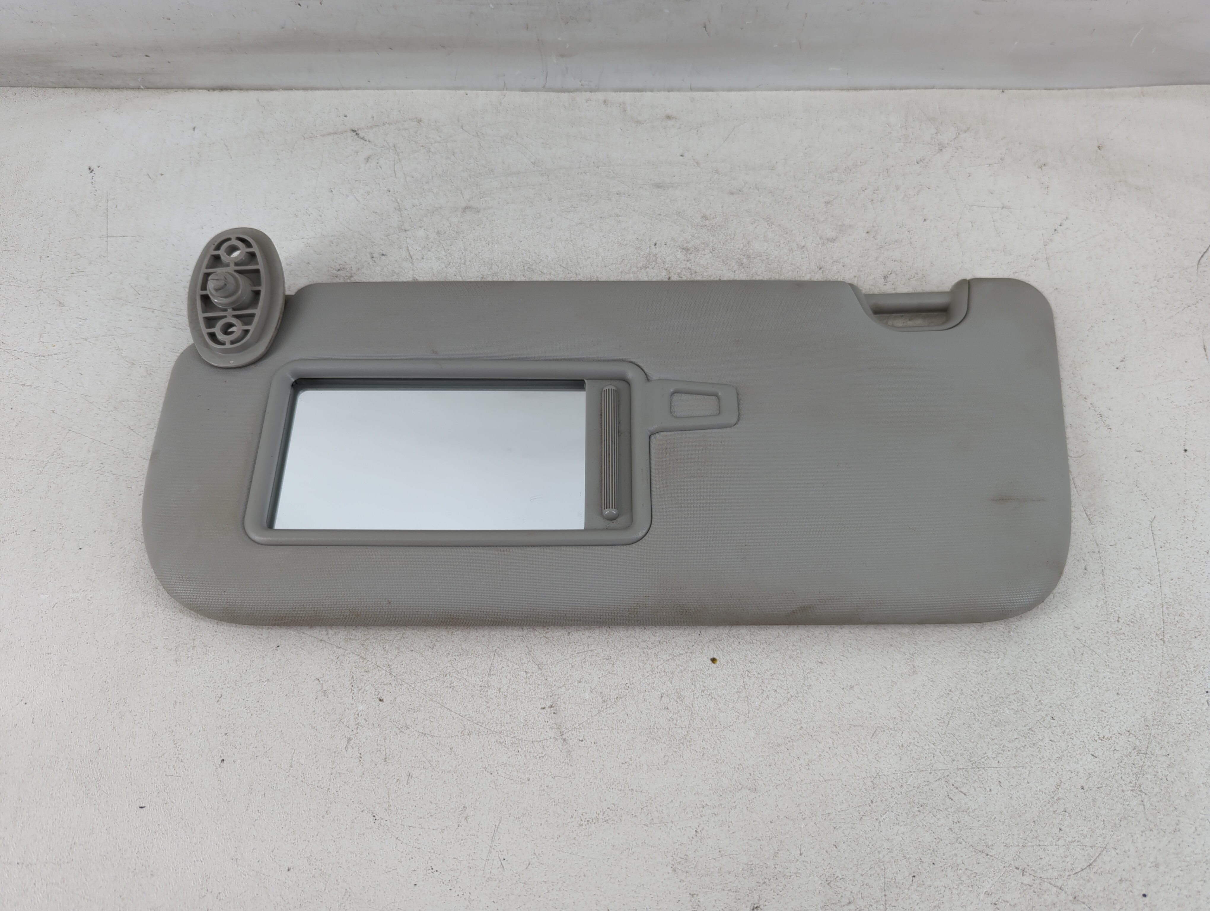 2014-2019 Kia Soul Driver Sun Visor Mirror Left Sunvisor Gray 1071732 - Oemusedautoparts1.com