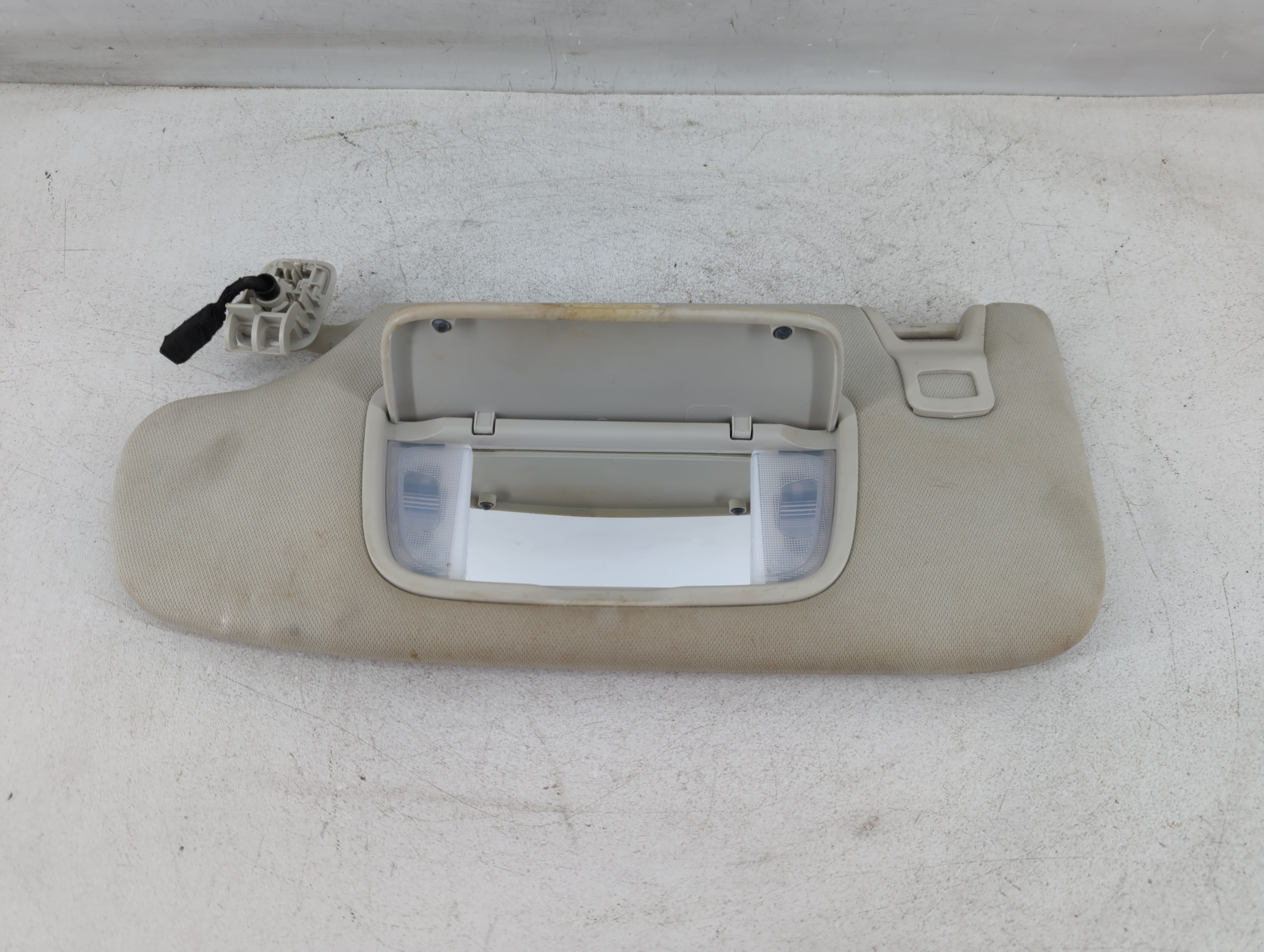 2015-2020 Ford Edge Driver Sun Visor Mirror Left Sunvisor Grey 1071764 - Oemusedautoparts1.com