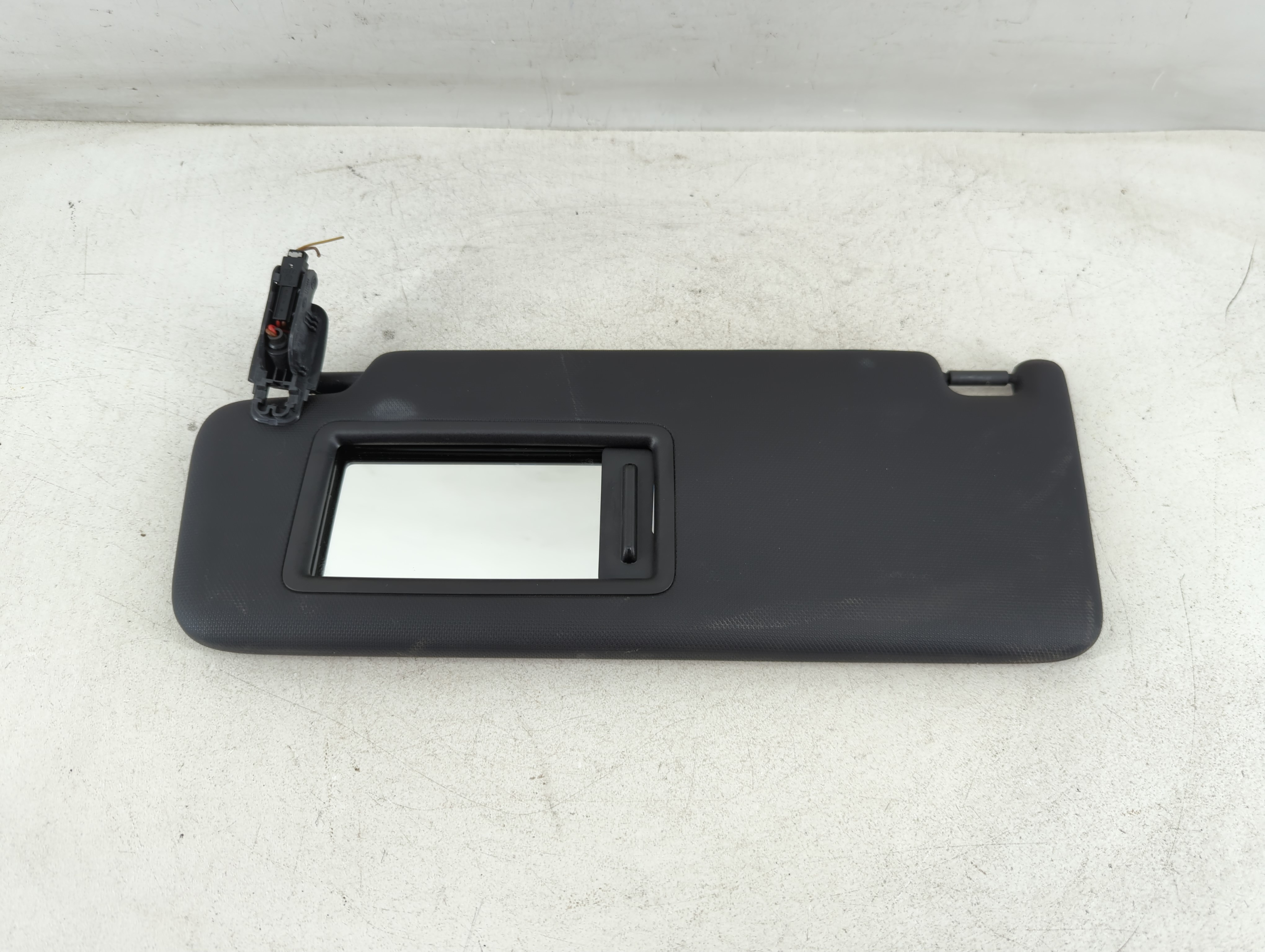 2017-2021 Audi A4 Driver Sun Visor Mirror Left Sunvisor Black 1071781 - Oemusedautoparts1.com