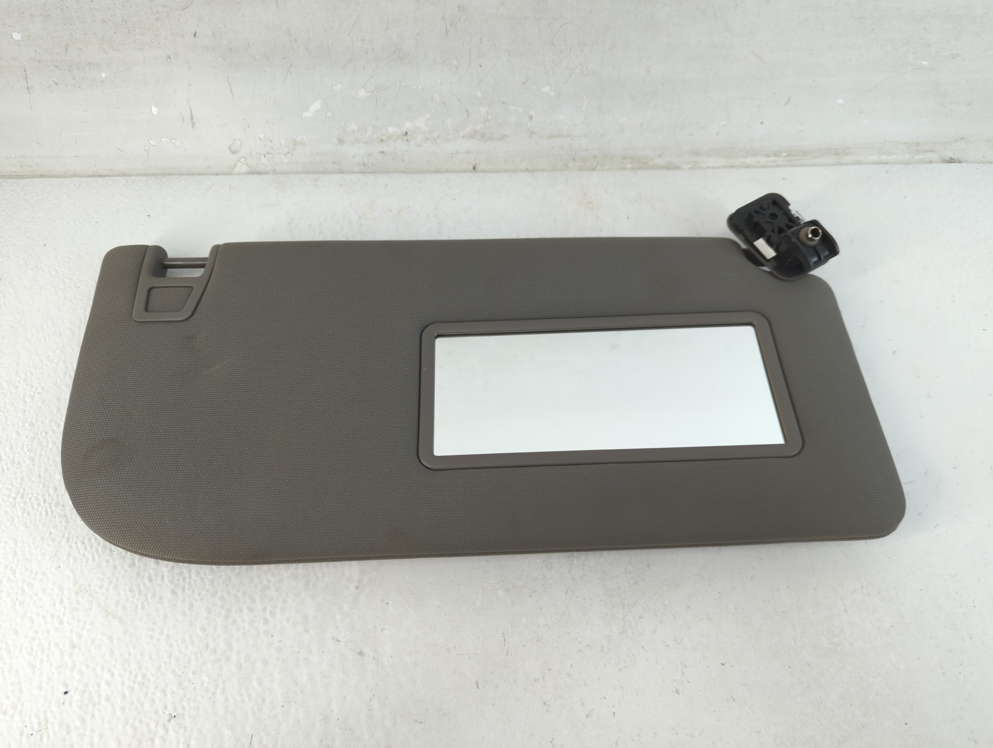 2018-2020 Ford F-150 Passenger Sun Visor Mirror Right Sunvisor Dark Gray 1071791 - Oemusedautoparts1.com