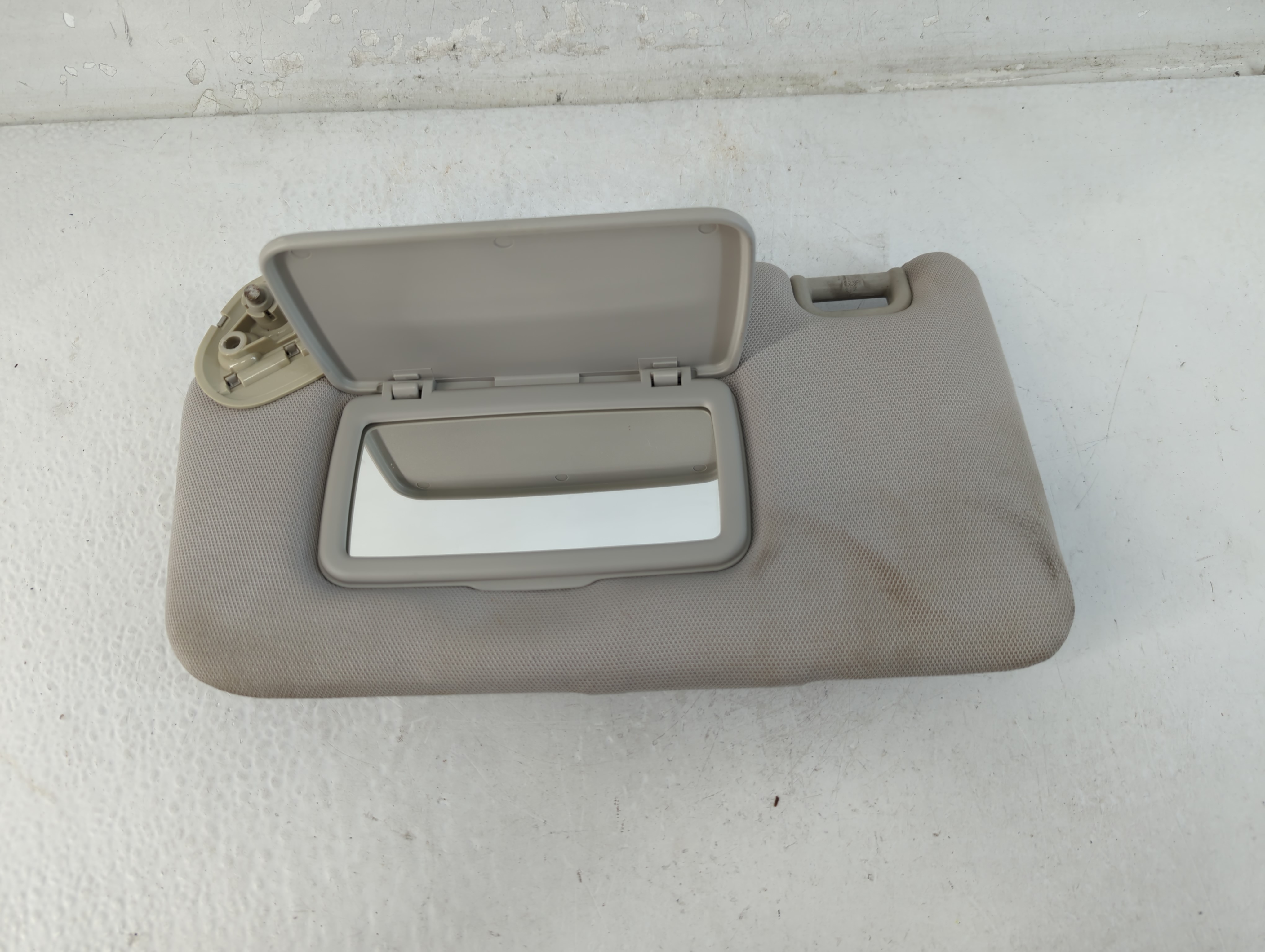 2015-2016 Subaru Impreza Driver Sun Visor Mirror Left Sunvisor Grey 1071801 - Oemusedautoparts1.com