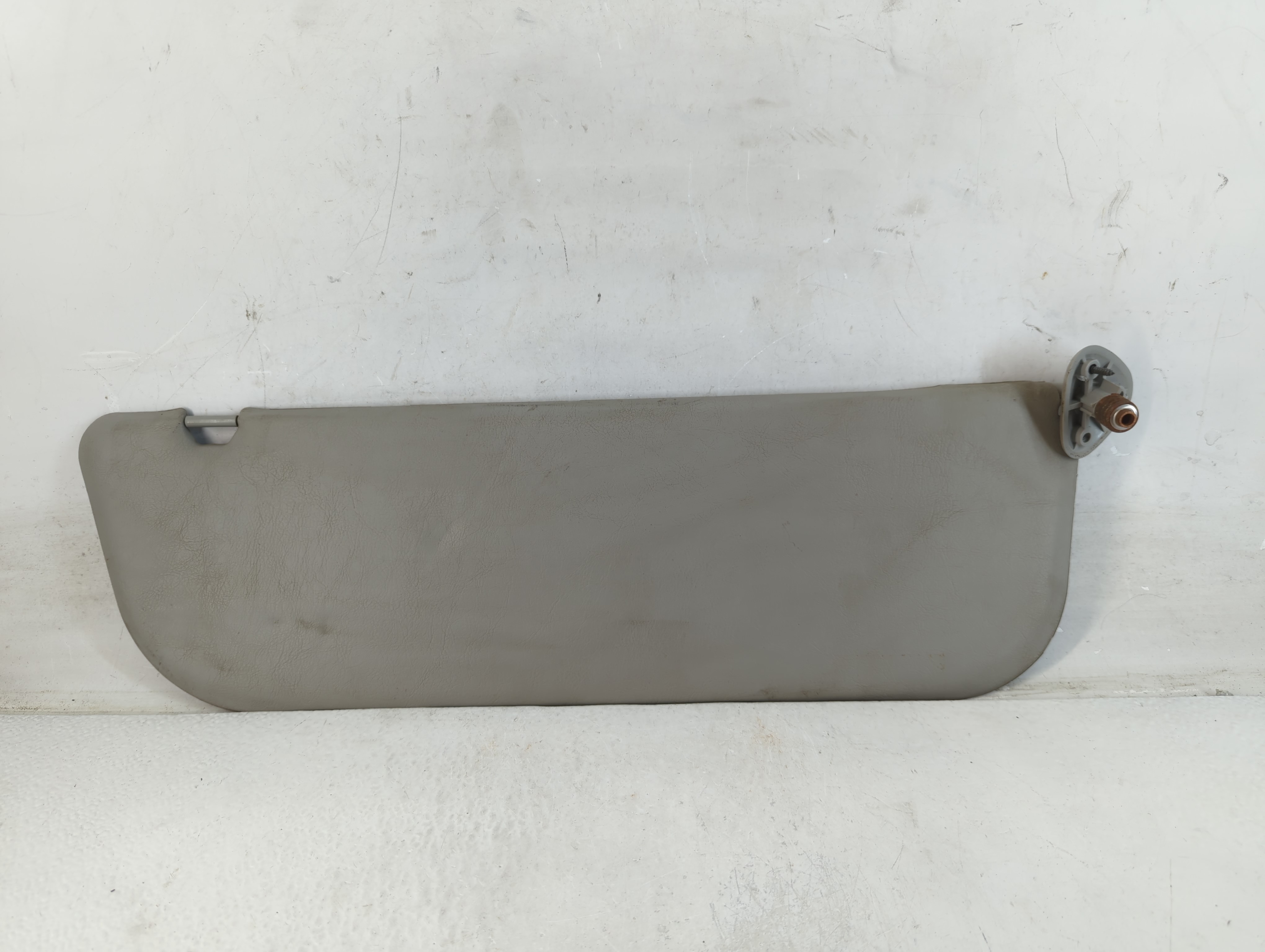 2003-2008 Ford E-250 Passenger Sun Visor Mirror Right Sunvisor Grey 1071805 - Oemusedautoparts1.com