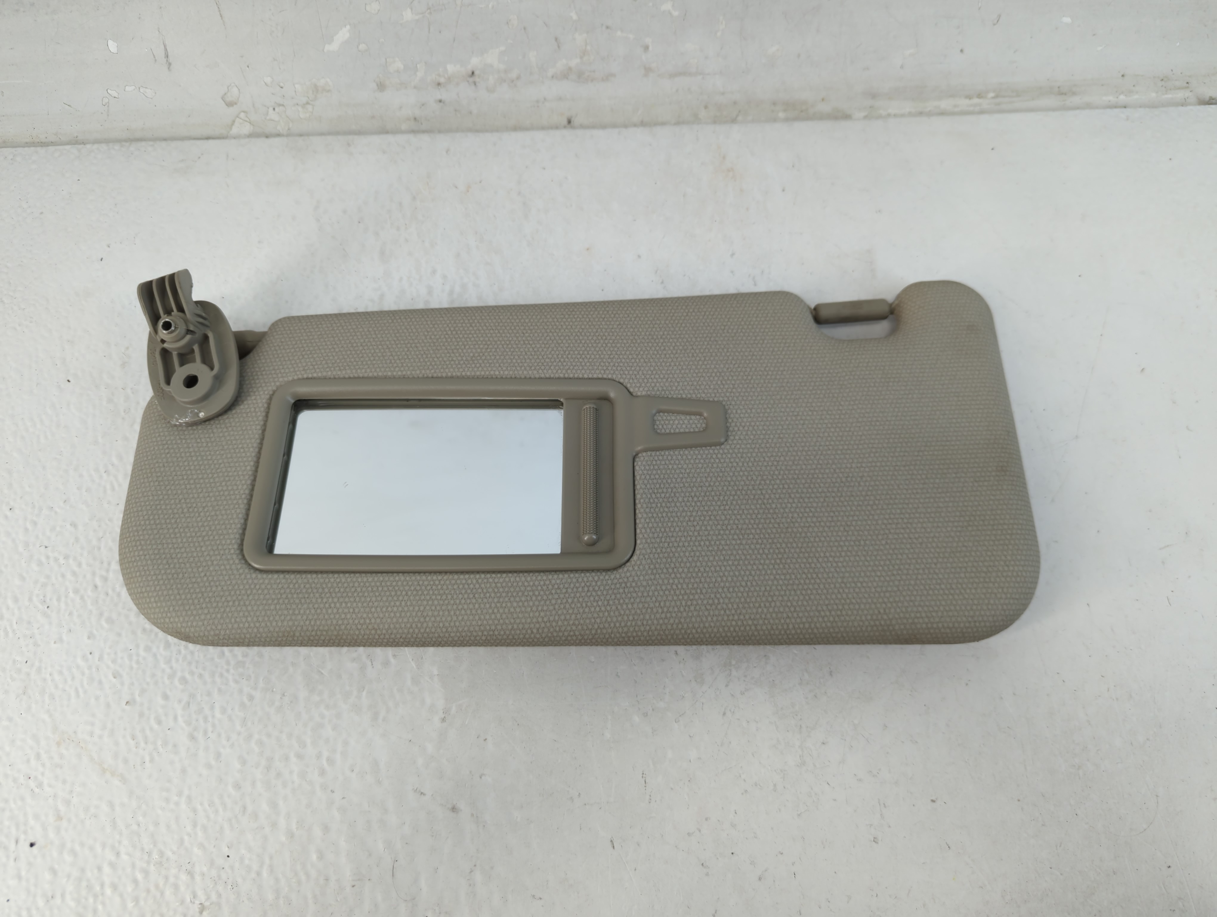2012-2017 Kia Rio Driver Sun Visor Mirror Left Sunvisor Grey 1071815 - Oemusedautoparts1.com