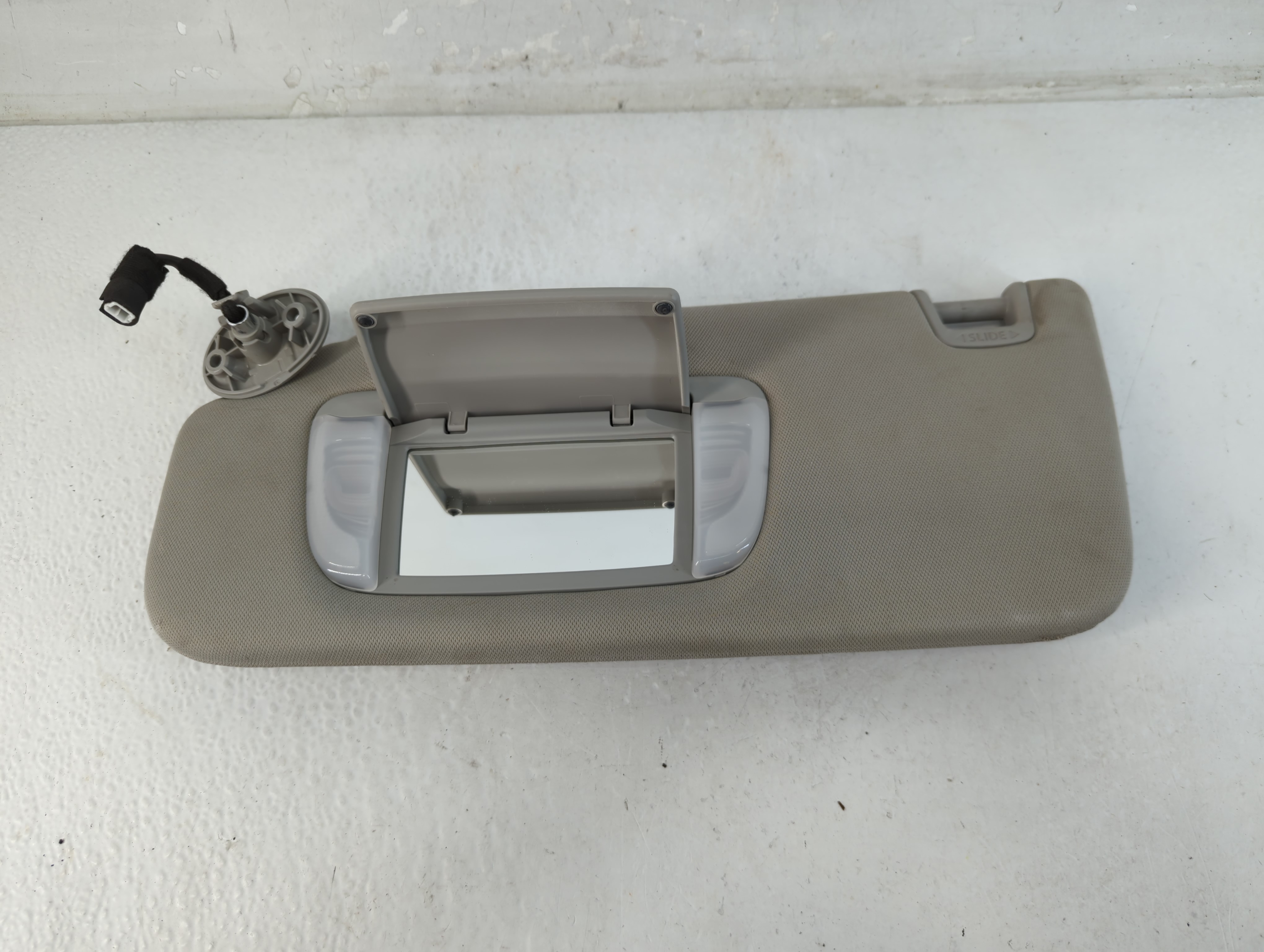 2013-2016 Toyota Avalon Driver Sun Visor Mirror Left Sunvisor Gray 1071840 - Oemusedautoparts1.com