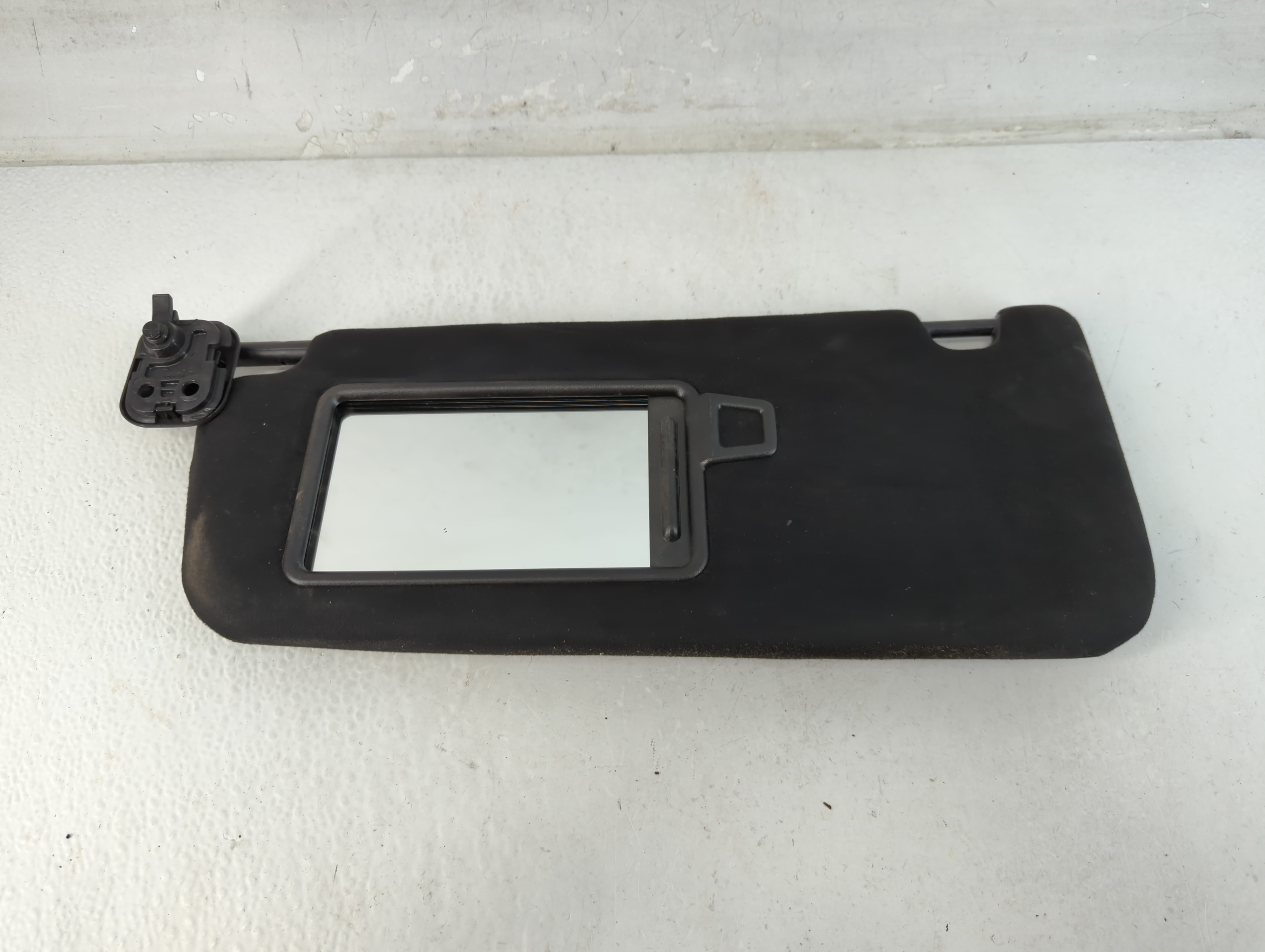 2019-2021 Hyundai Santa Fe Driver Sun Visor Mirror Left Sunvisor Black 1071841 - Oemusedautoparts1.com