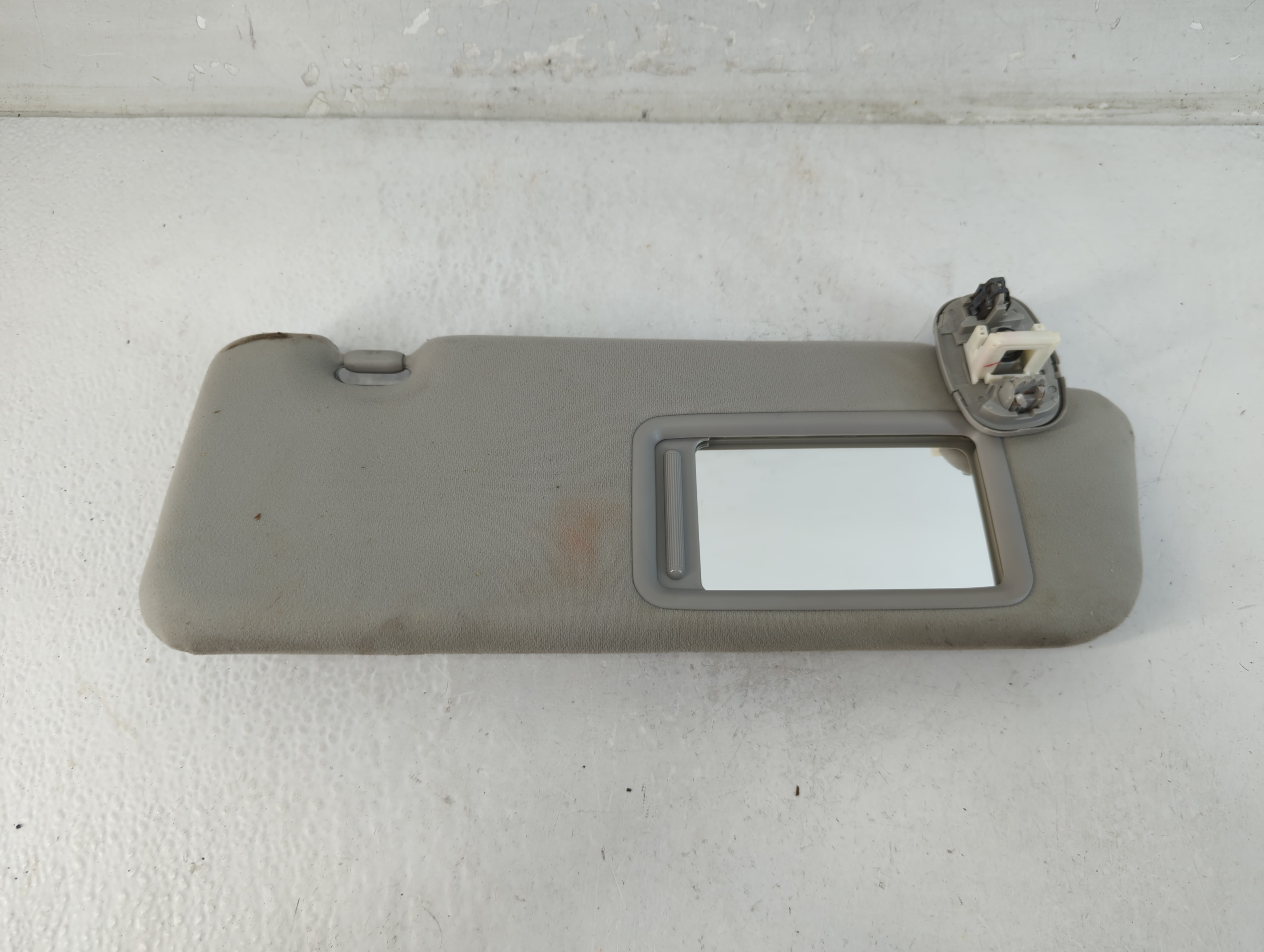 2010-2015 Toyota Prius Passenger Sun Visor Mirror Right Sunvisor Gray 1071846 - Oemusedautoparts1.com