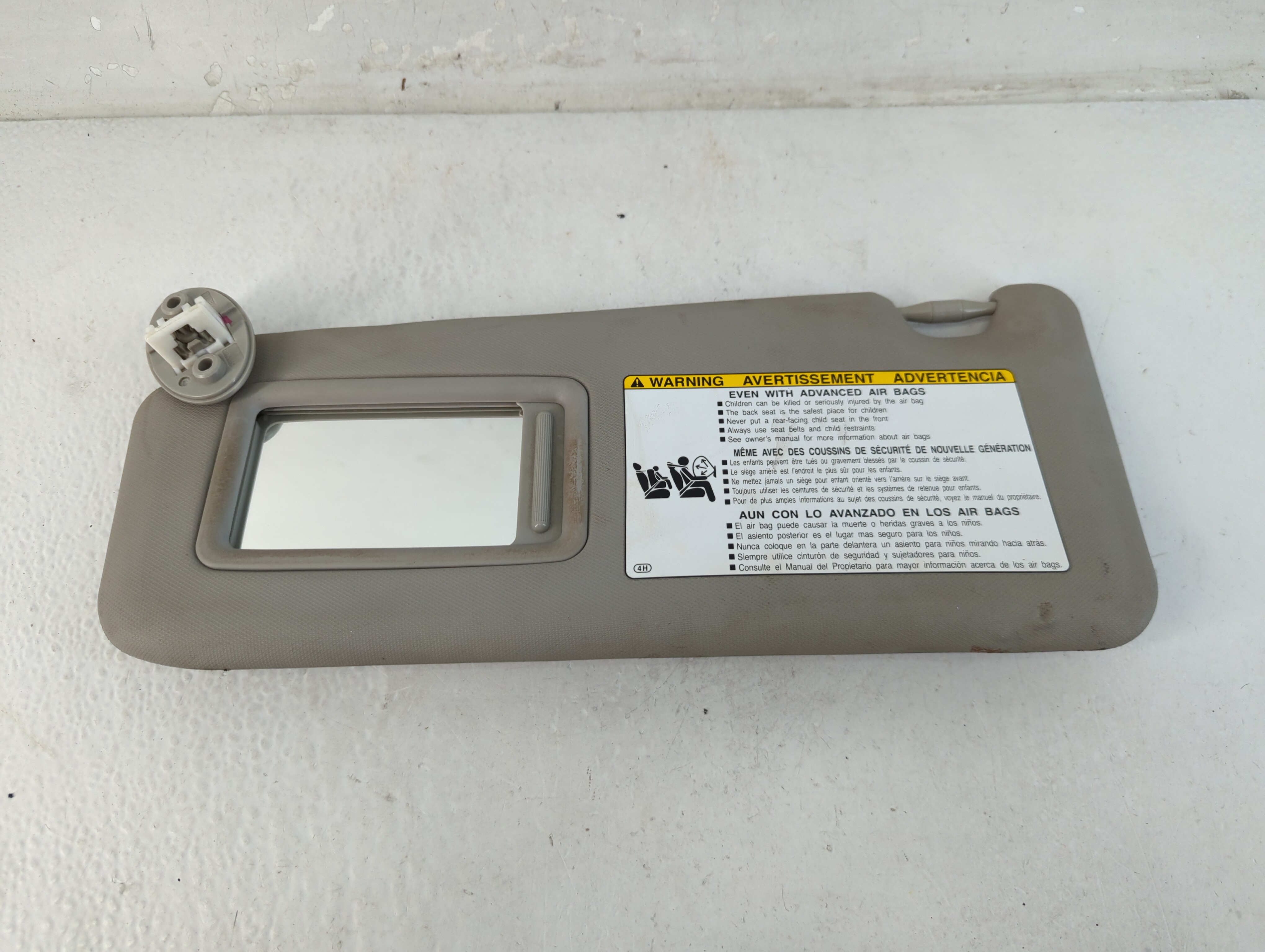 2013-2018 Toyota Rav4 Passenger Sun Visor Mirror Right Sunvisor Grey 1071885 - Oemusedautoparts1.com