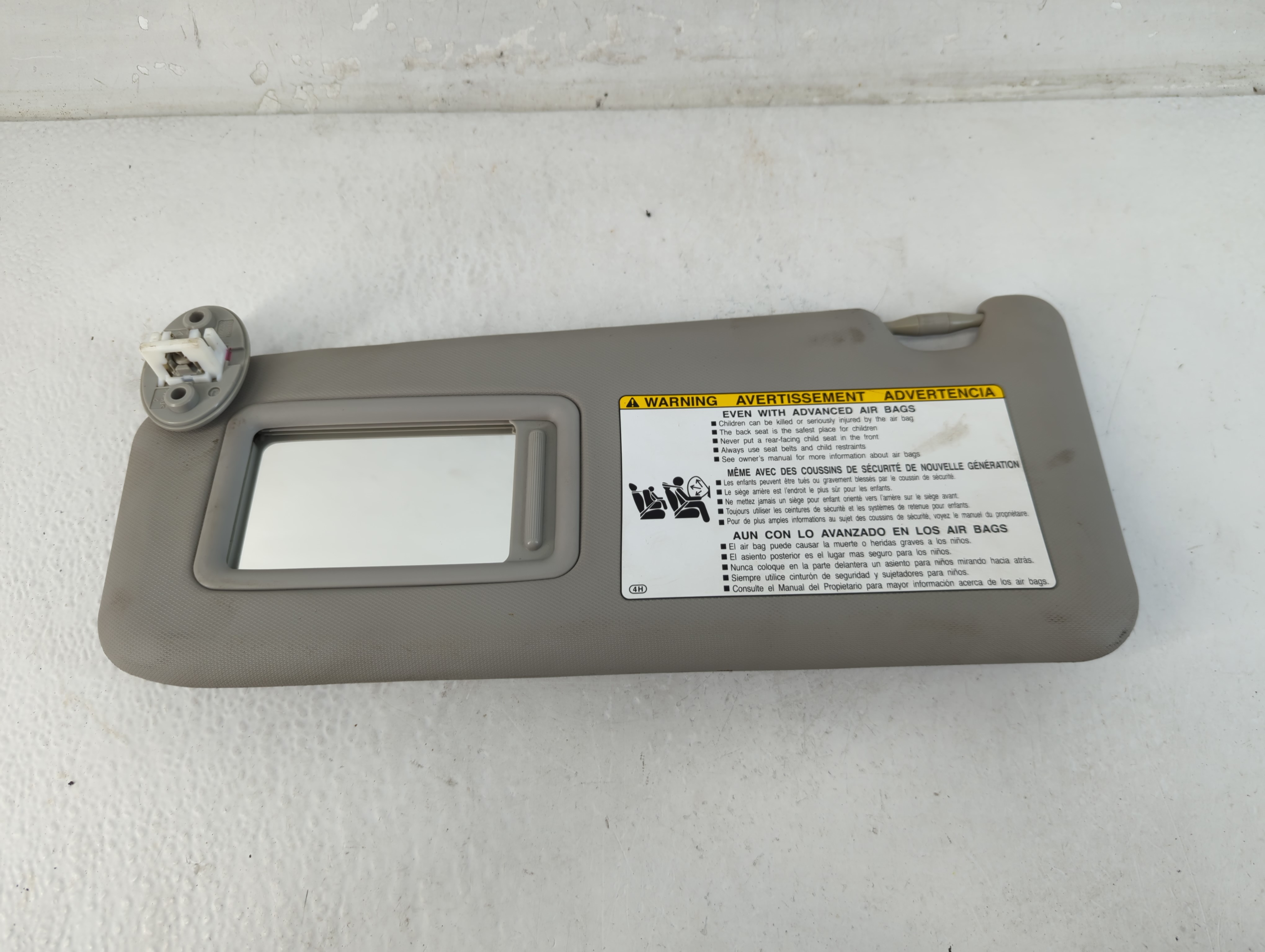 2013-2018 Toyota Rav4 Driver Sun Visor Mirror Left Sunvisor Grey 1071904 - Oemusedautoparts1.com