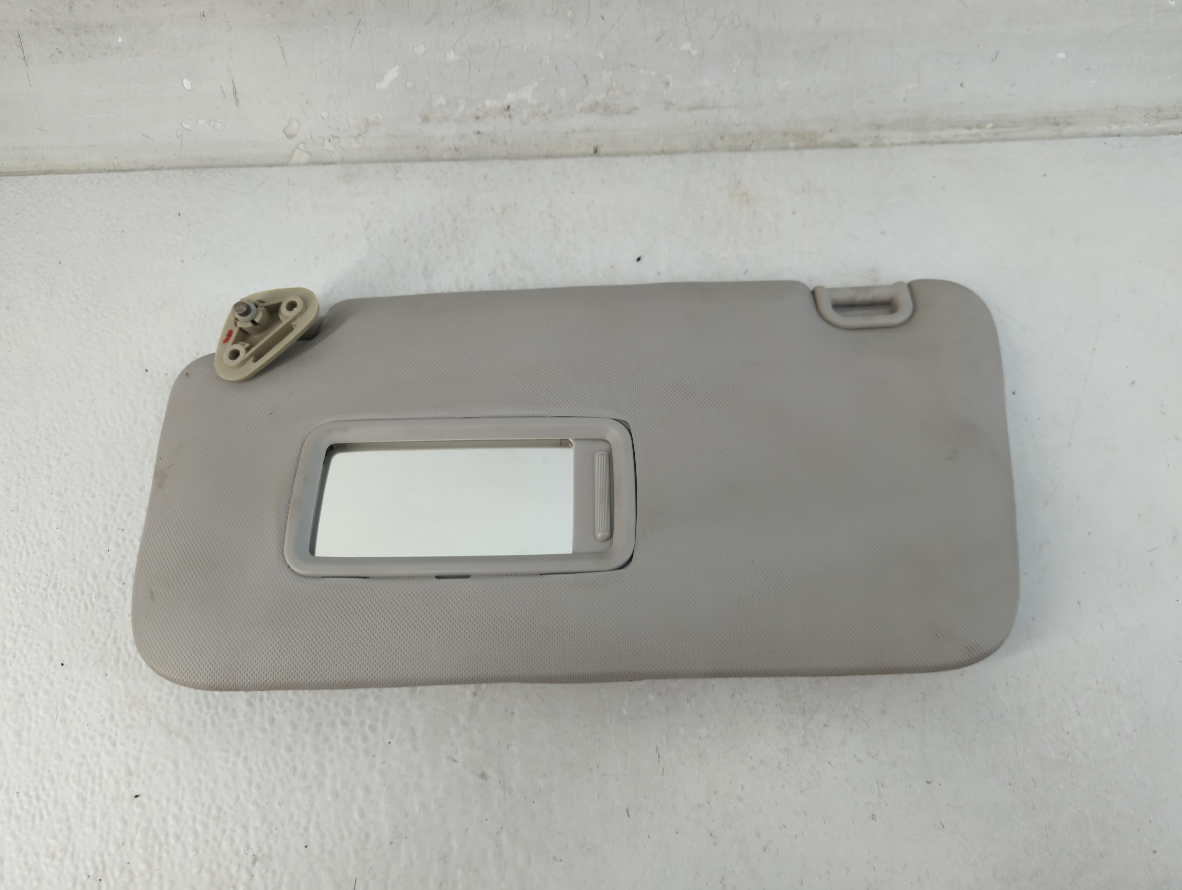 Picture of 2010 Subaru Forester Driver Sun Visor Mirror Left Sunvisor Grey 1071908