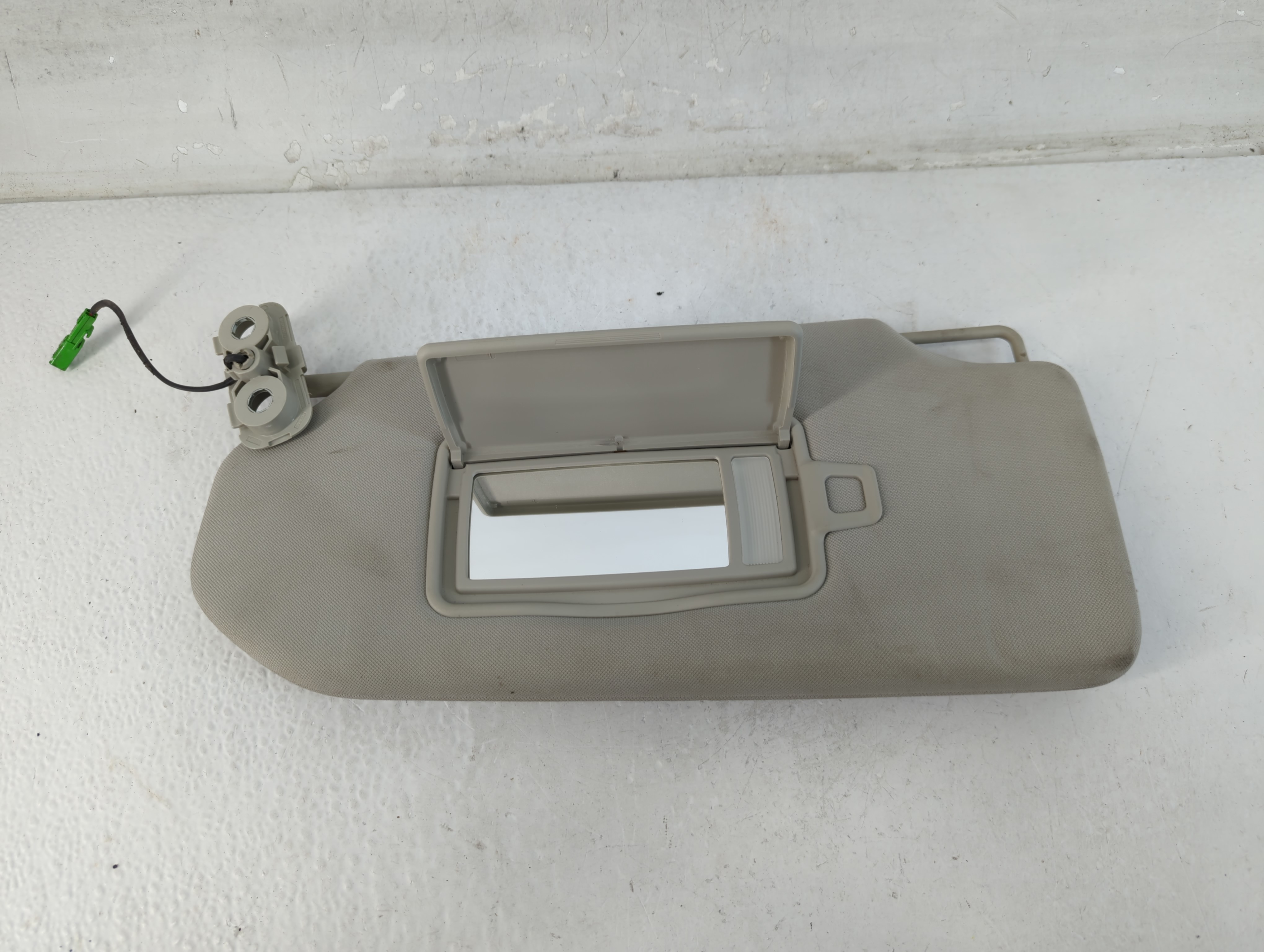 2016-2021 Volvo Xc90 Driver Sun Visor Mirror Left Sunvisor Grey 1071912 - Oemusedautoparts1.com