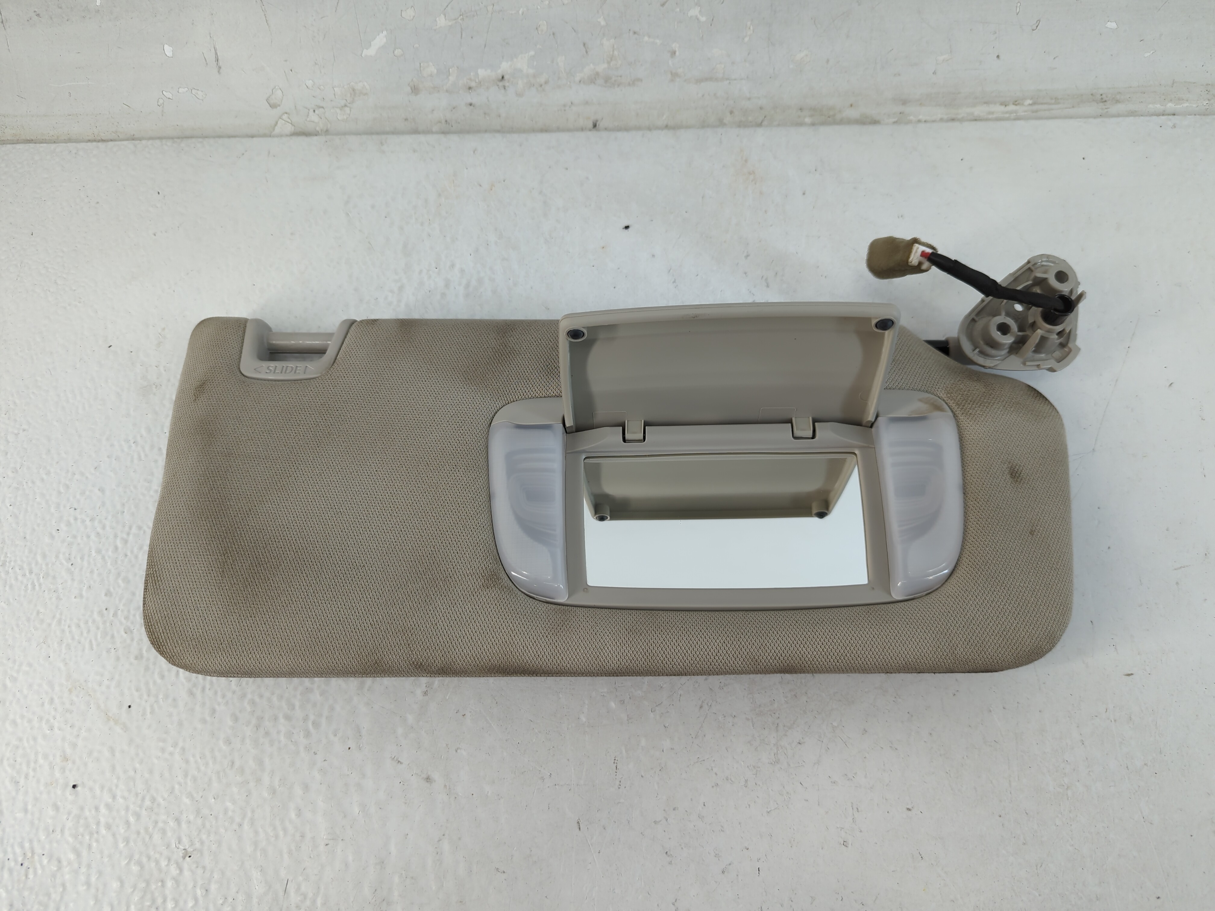2015-2022 Subaru Legacy Passenger Sun Visor Mirror Right Sunvisor Grey 1071917 - Oemusedautoparts1.com